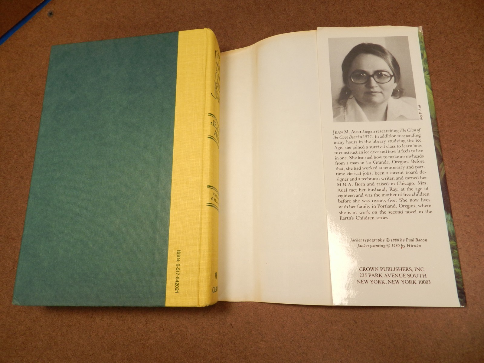Jean M. Auel CLAN OF THE CAVE BEAR, PLAINS OF PASSAGE & SHELTERS OF STONE EUC