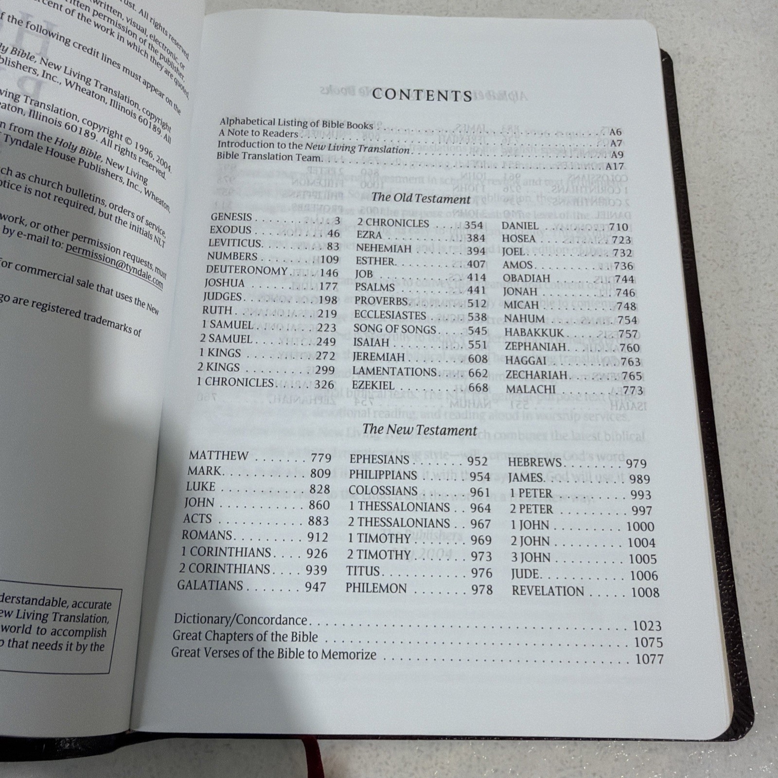 Holy Bible Tyndale Slimline Reference Edition ~ 2004 Bonded Leather Burgundy NLT