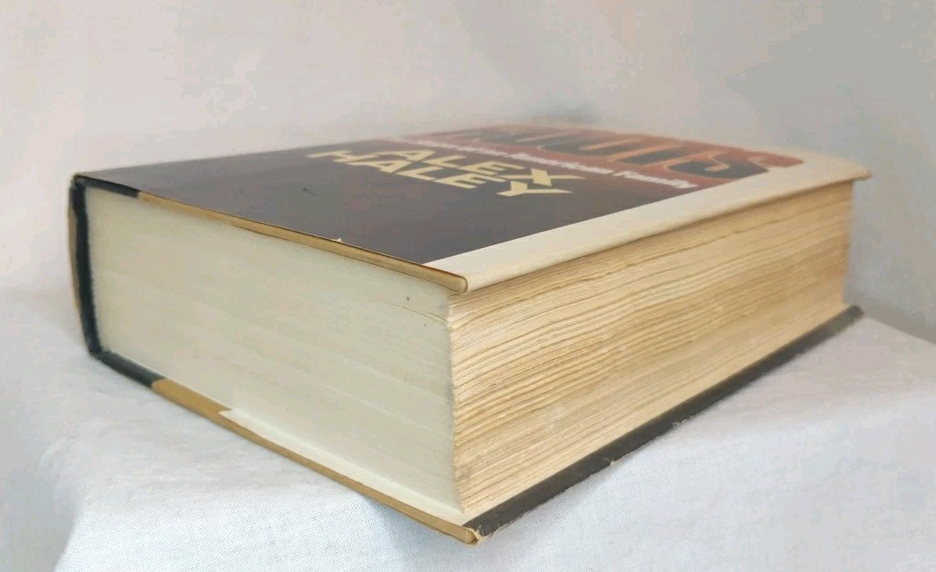 Roots: The Saga of an American Family by Alex Haley Vintage 1976 Hardcover VG