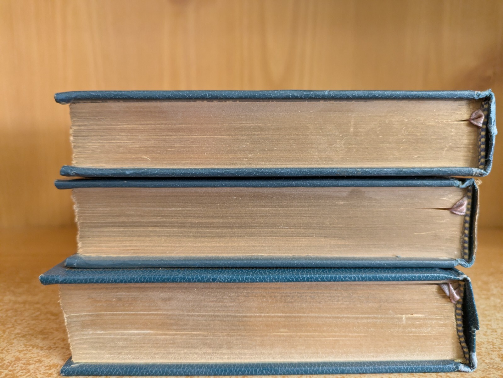 International Collectors Library – 3 British Classics: Dickens, Bulwer-Lytton
