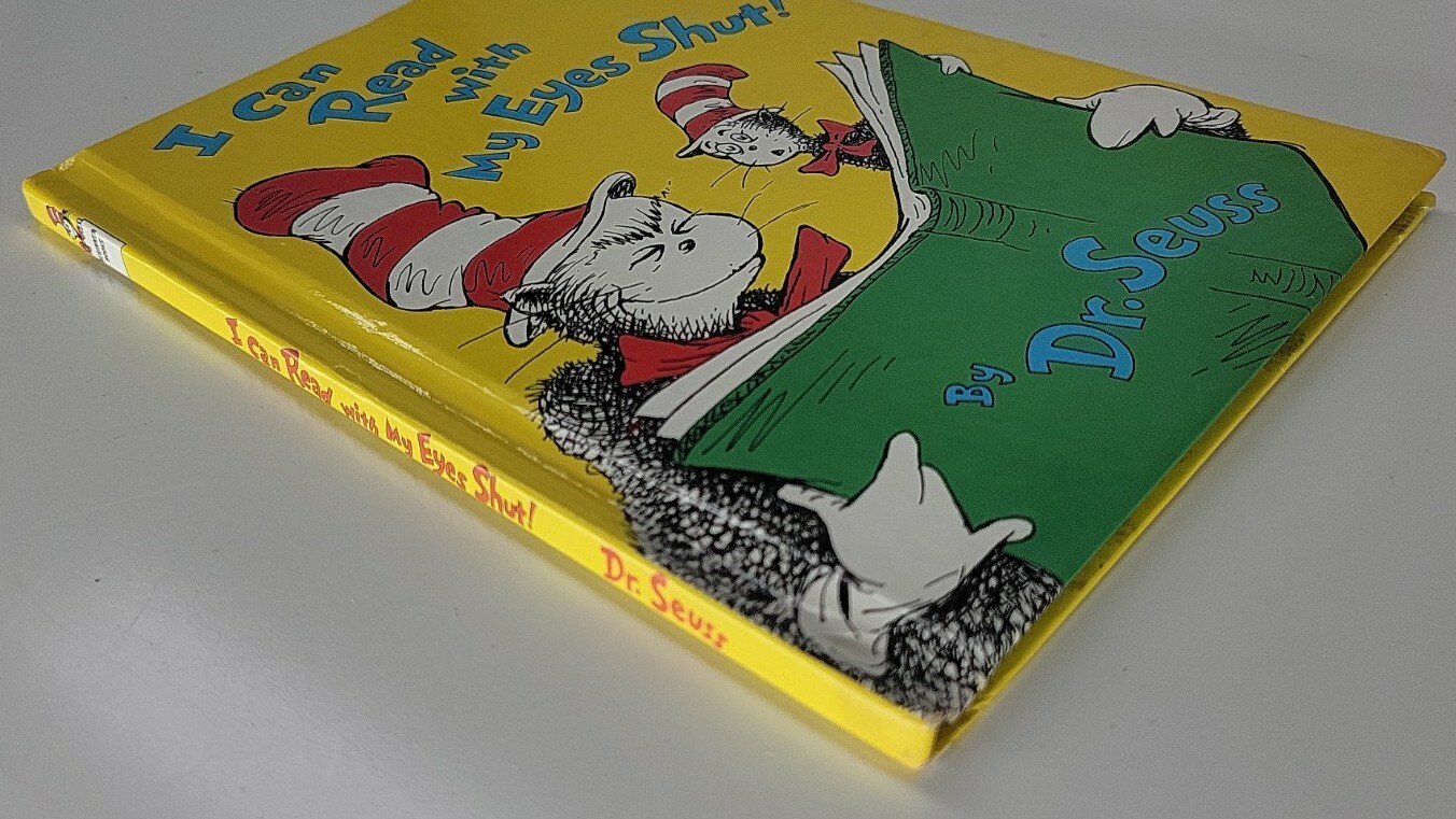 I Can Read With My Eyes Shut Dr. Seuss VERY GOOD 7″x 9″ Beginner Books