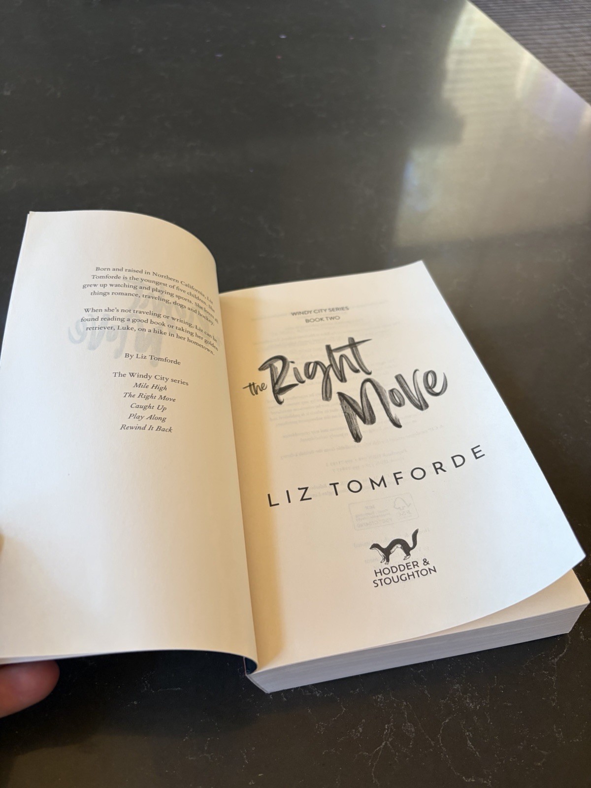 The Right Move | Windy City Series | Liz Tomforde | Sports Romance book