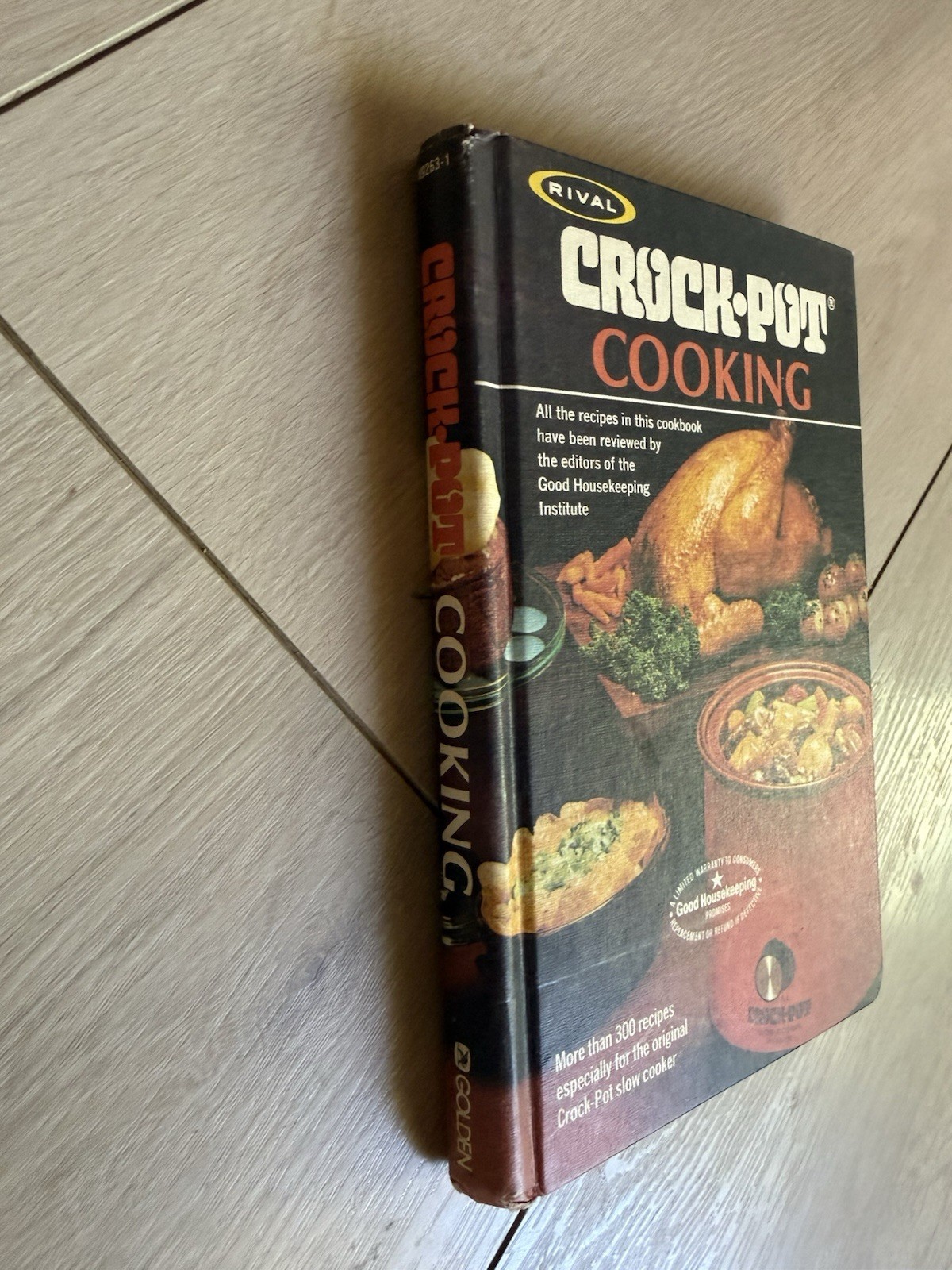 Rival Crock-Pot Cooking Vintage 1975 Hardcover Cookbook Slow Cooker