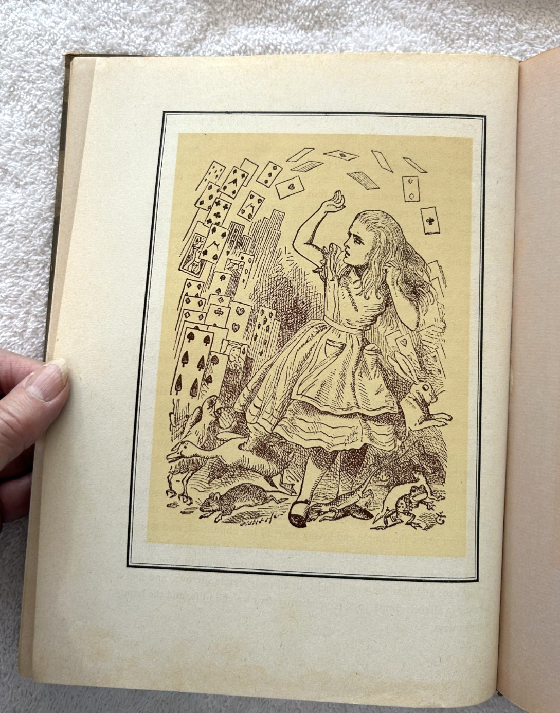 ALICE’S ADVENTURES IN WONDERLAND hcdj 1948 Lewis Carroll John Tenniel $1.25 dj