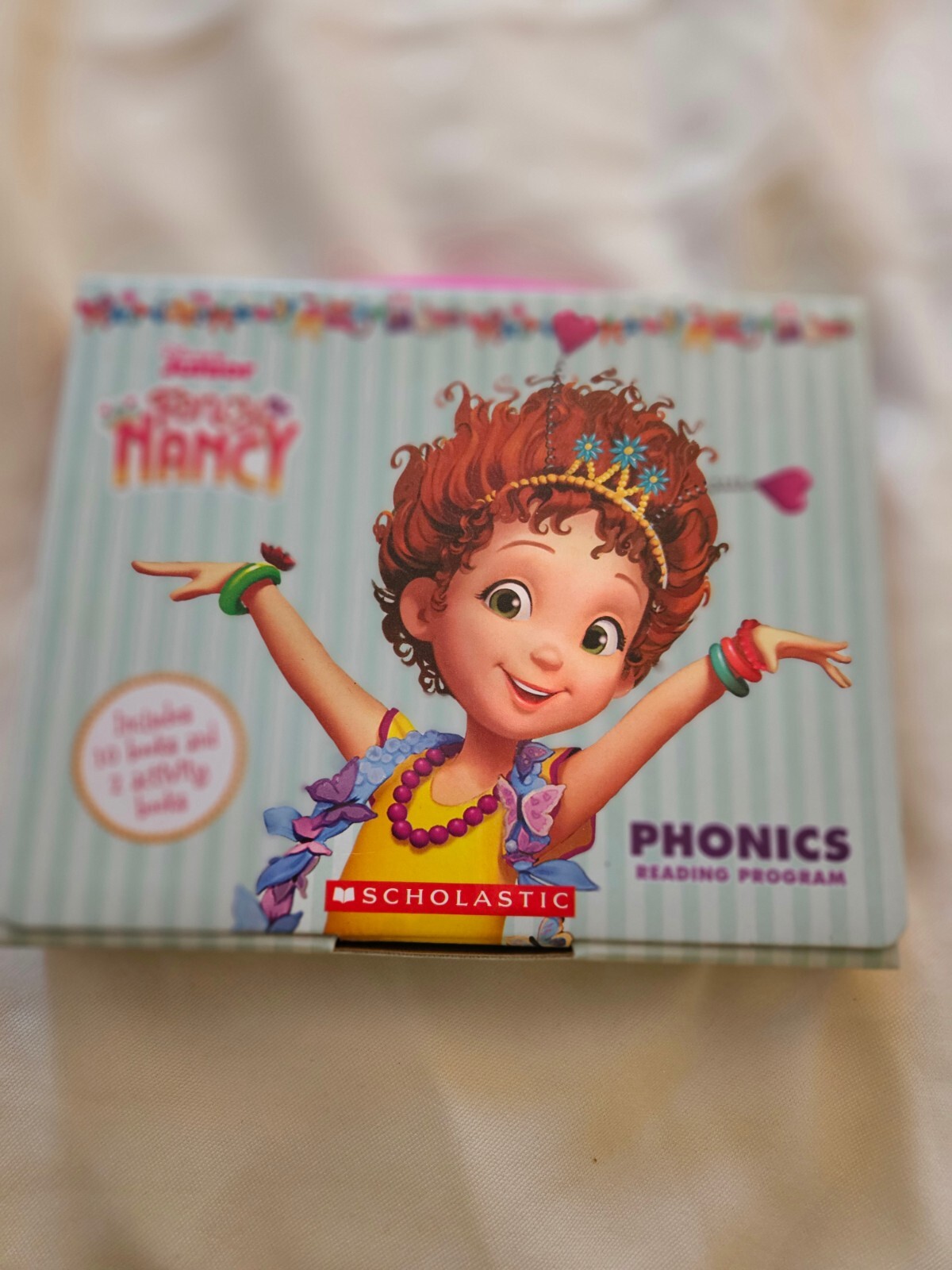 Fancy Nancy: Phonics Reading Program (Disney Junior) – Novelty Book -Excellent