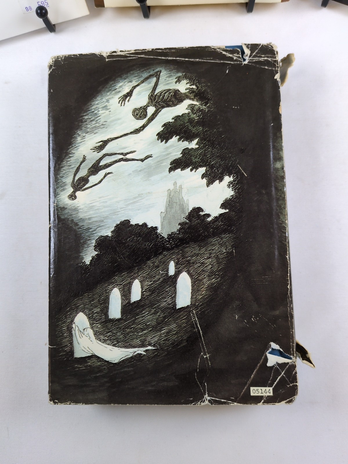 4 Book Lot – Mystery, Ghost Stories, Supernatural, Haunted Places