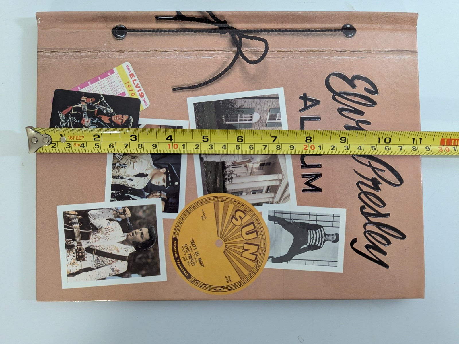 1998 ELVIS PRESLEY Album Hardcover Book 92 Pages History from 50’s 60’s & 70’s
