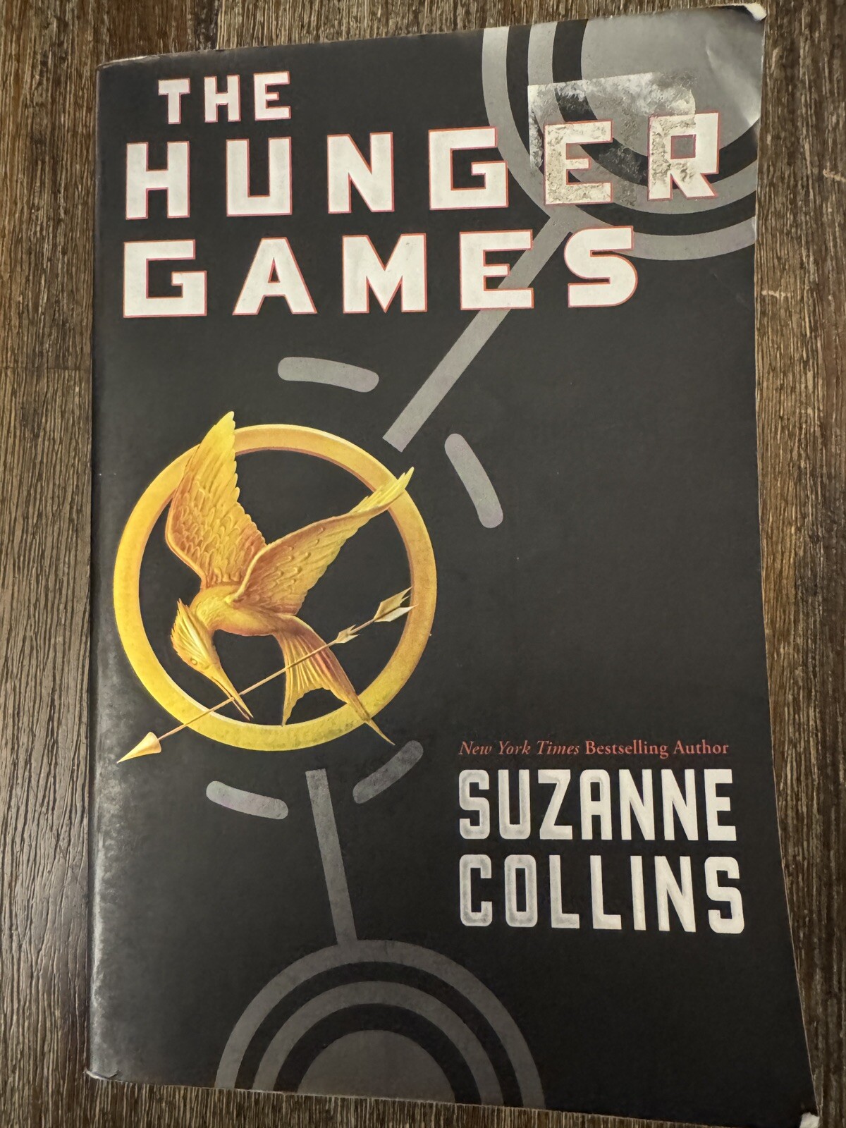 Hunger Games (Hunger Games, Book One) by Suzanne Collins (2010, Trade Paperback)