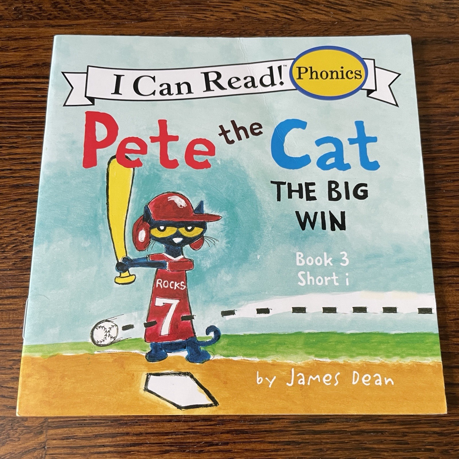 Pete The Cat I Can Read Phonics 11 Book Lot & Plush James Dean Red & Blue Shoes