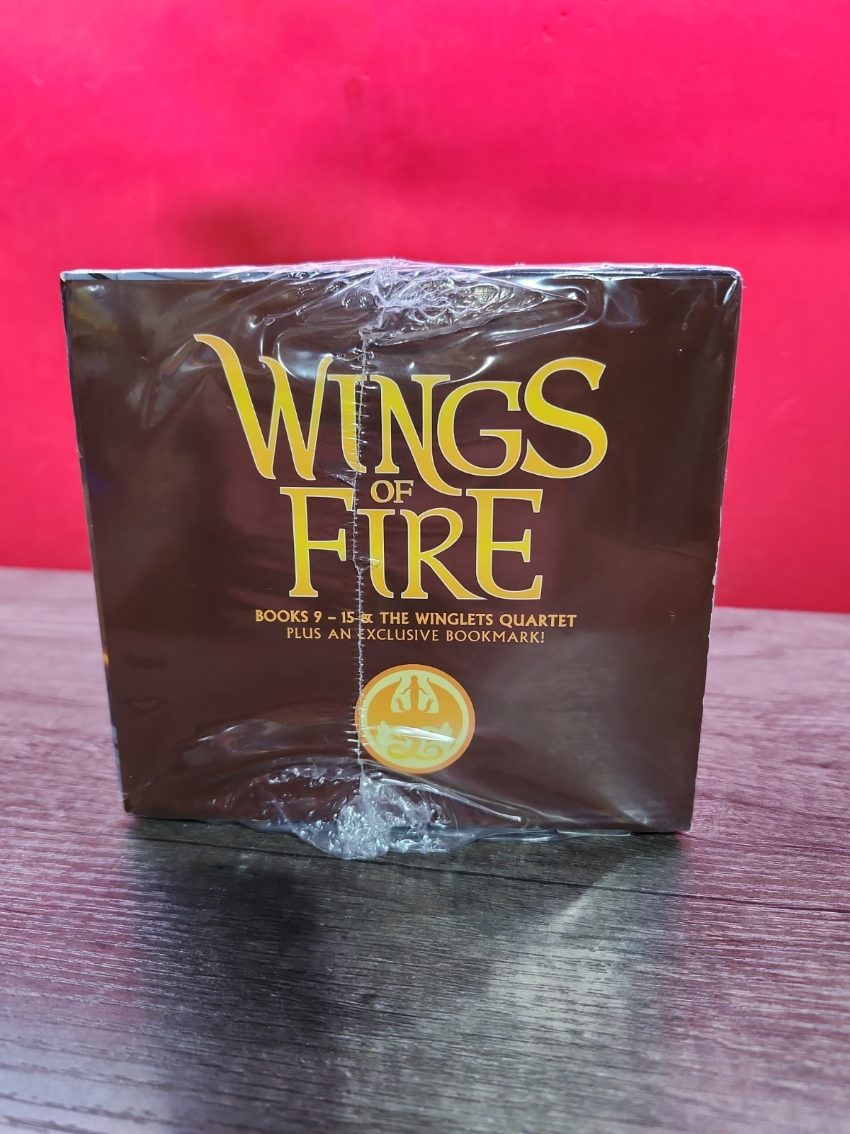 Wings of Fire: 8 Book Box Set (# 9-15 + The Winglets Quartet) Tui T Sutherland