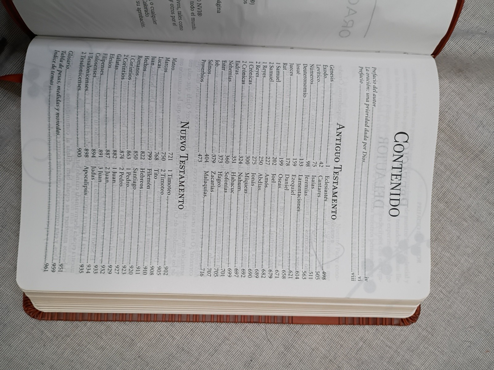 BIBLIA ORACIONES Y PROMESAS NVI SPANISH EDITION By Thomas Nelson