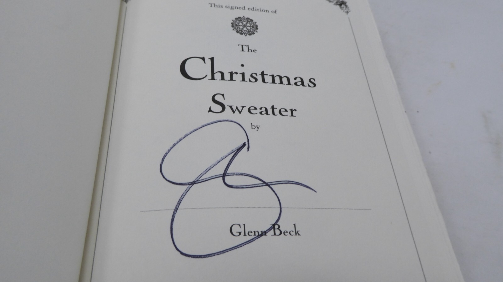 THE CHRISTMAS SWEATER *SIGNED* by Glenn Beck (2008, Hardcover)