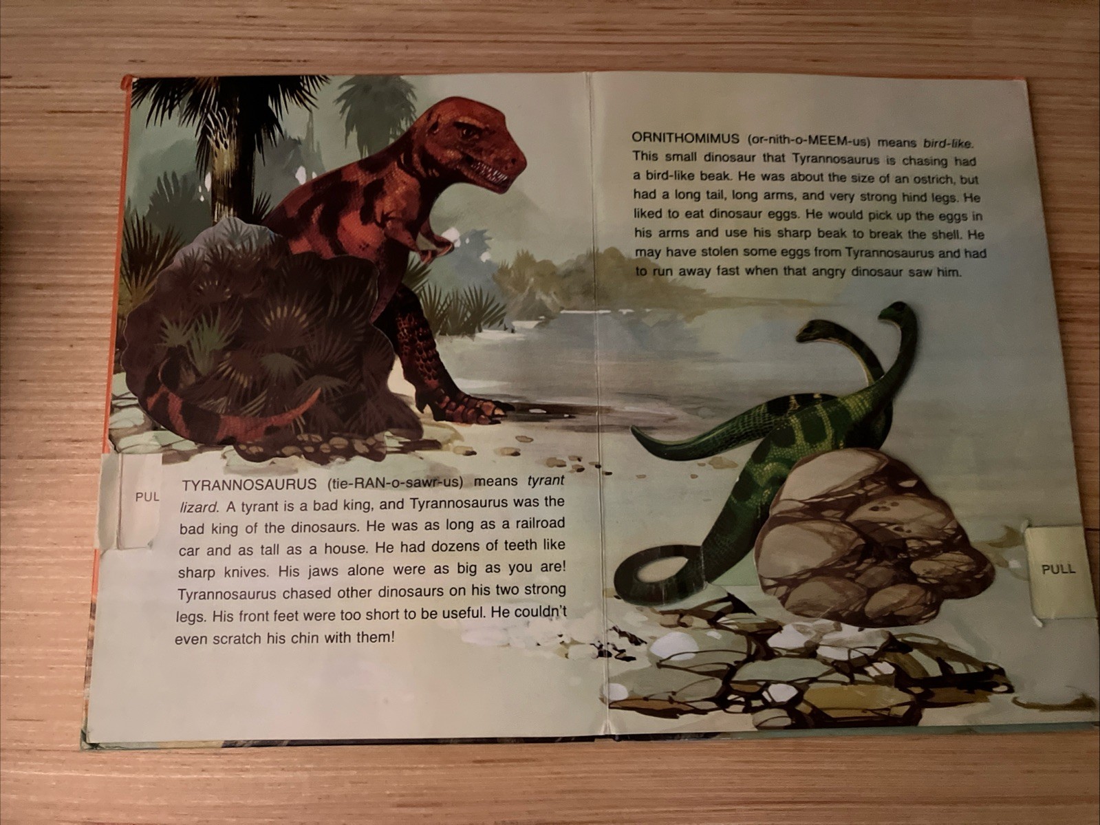 Great Dinosaurs – A Hallmark Pop-up Book