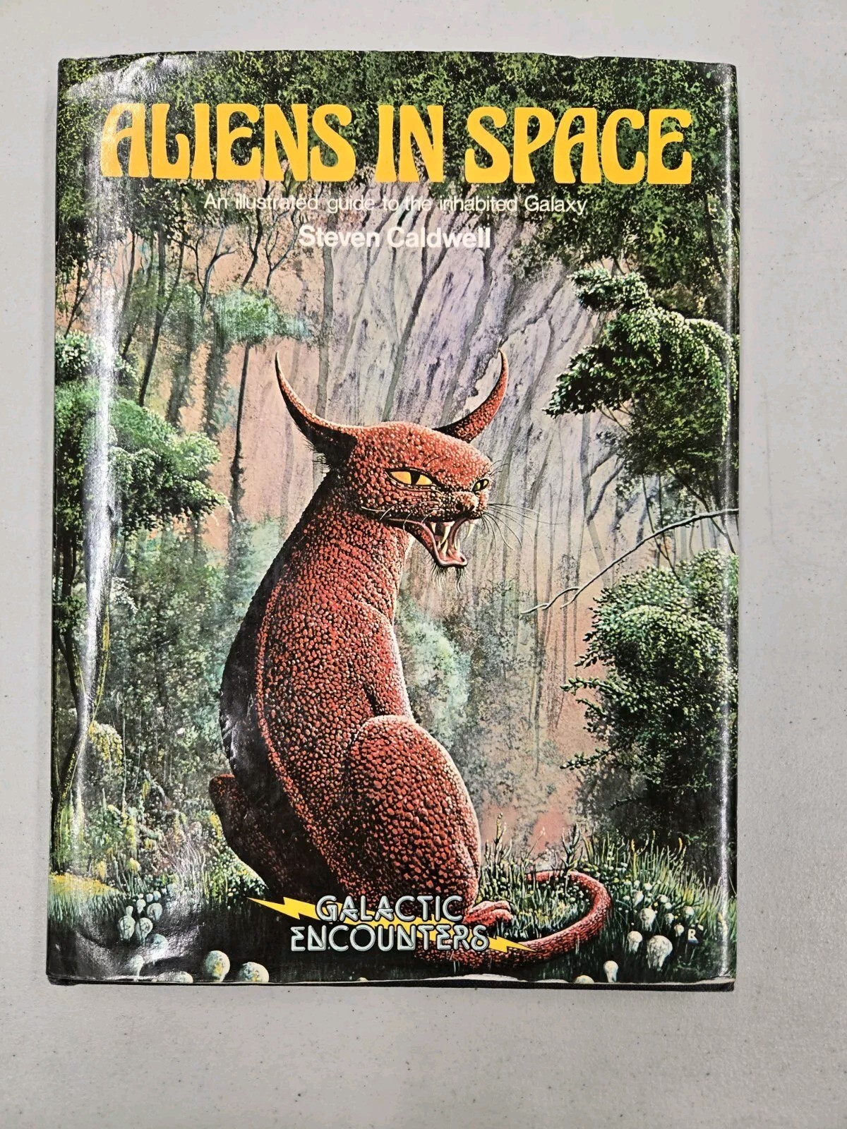 Aliens in Space by Outlet Book Company Staff (1988, Hardcover)