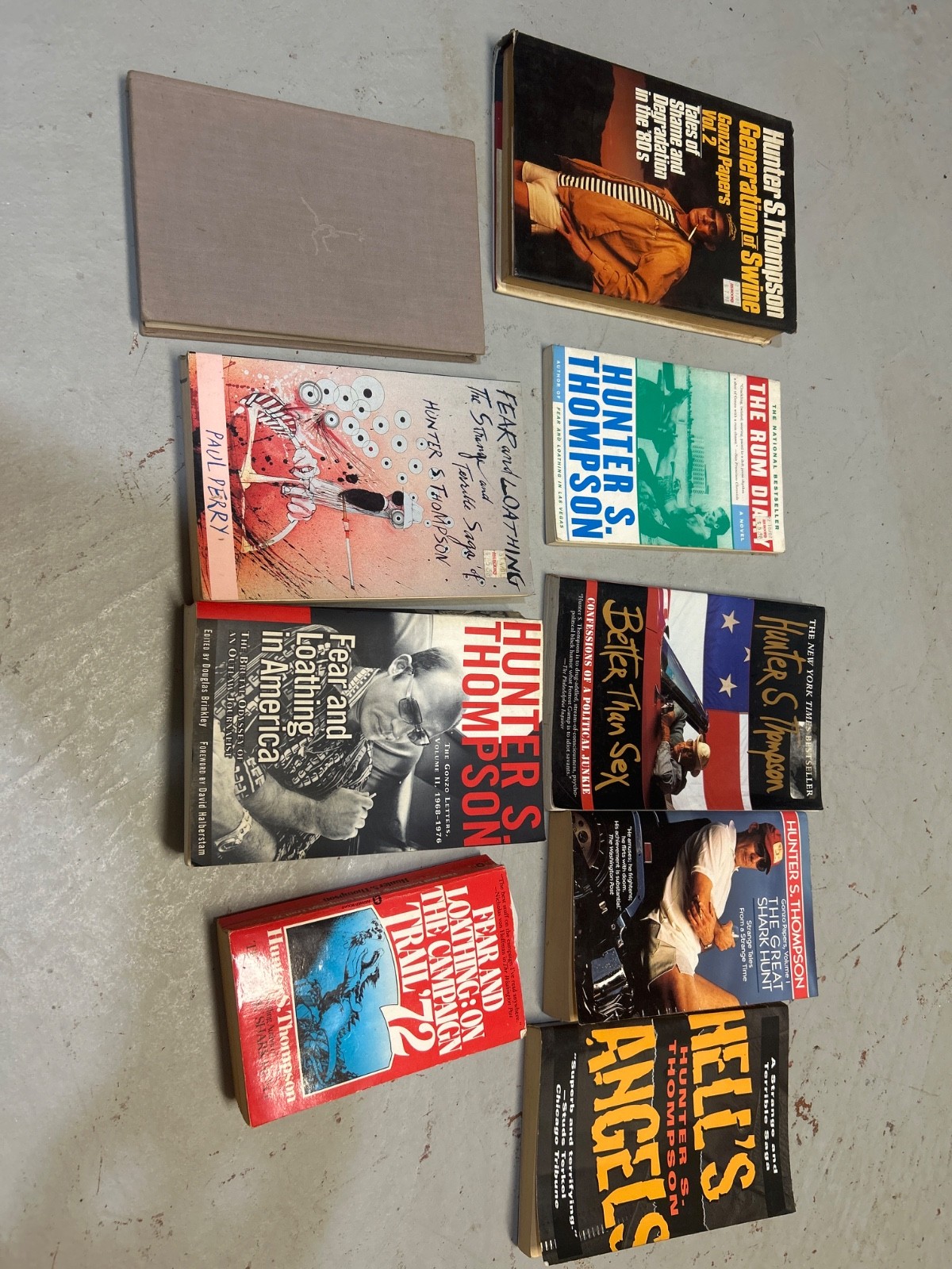 lot of 9 Hunter S Thompson books