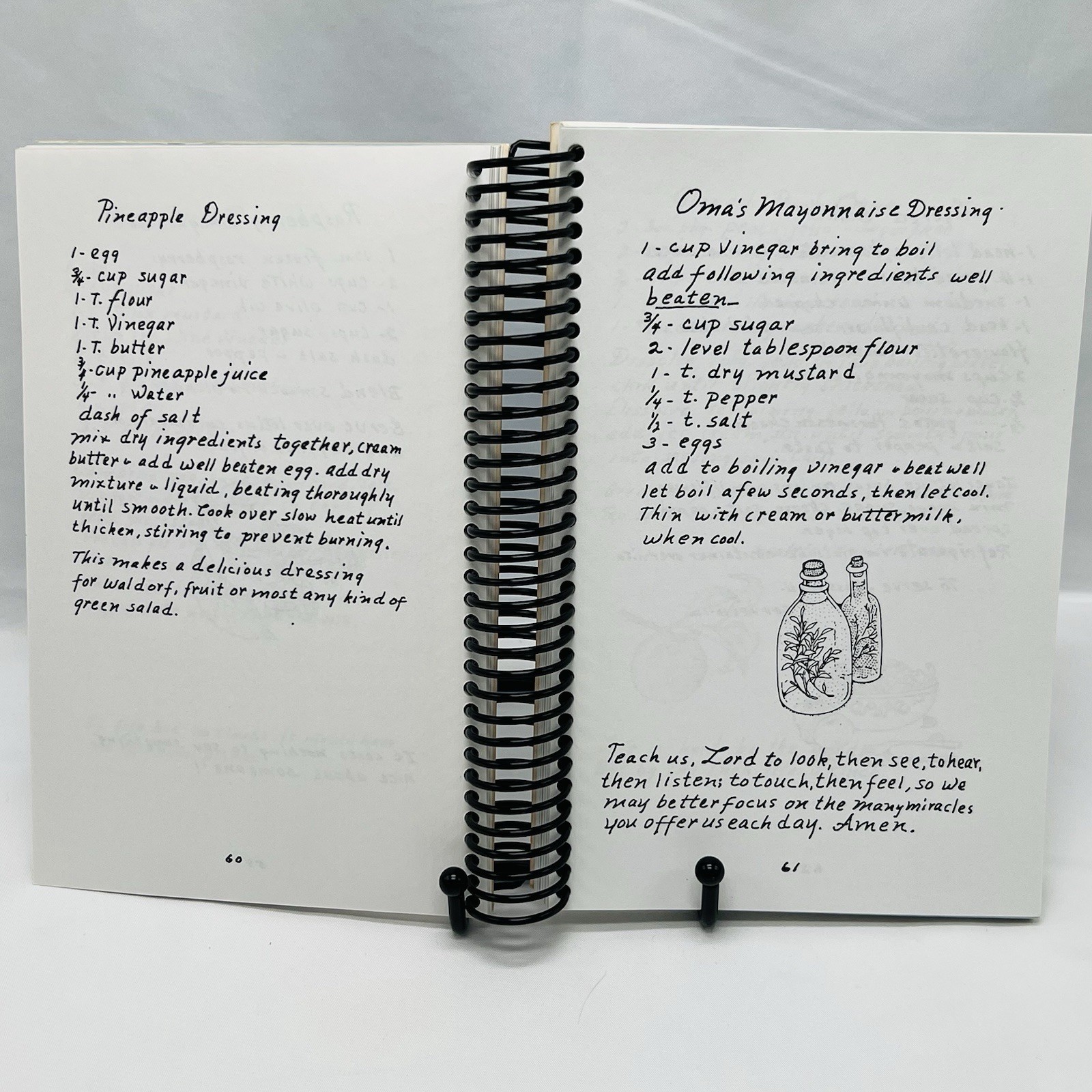 Oma’s Grandma’s Family Secrets Cookbook Amana Colonies Cooking Iowa 212 Pages