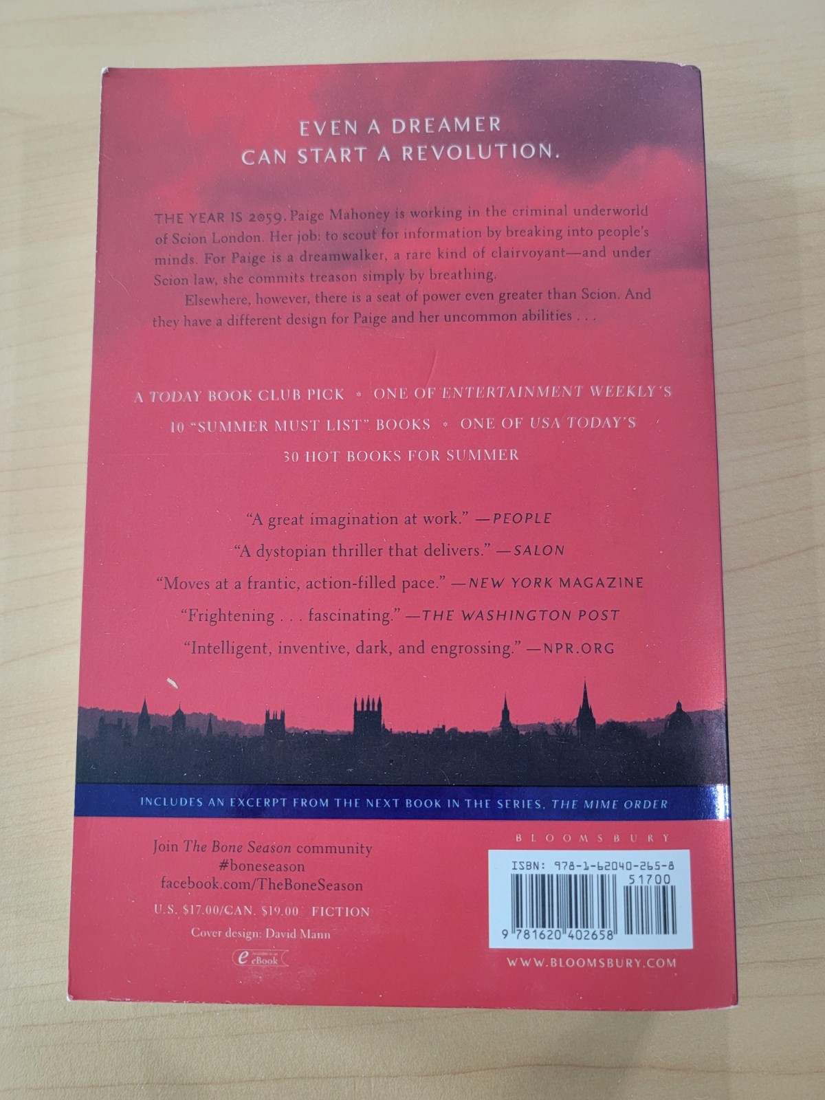 The Bone Season by Samantha Shannon Paperback Bloomsbury Fantasy Dystopian