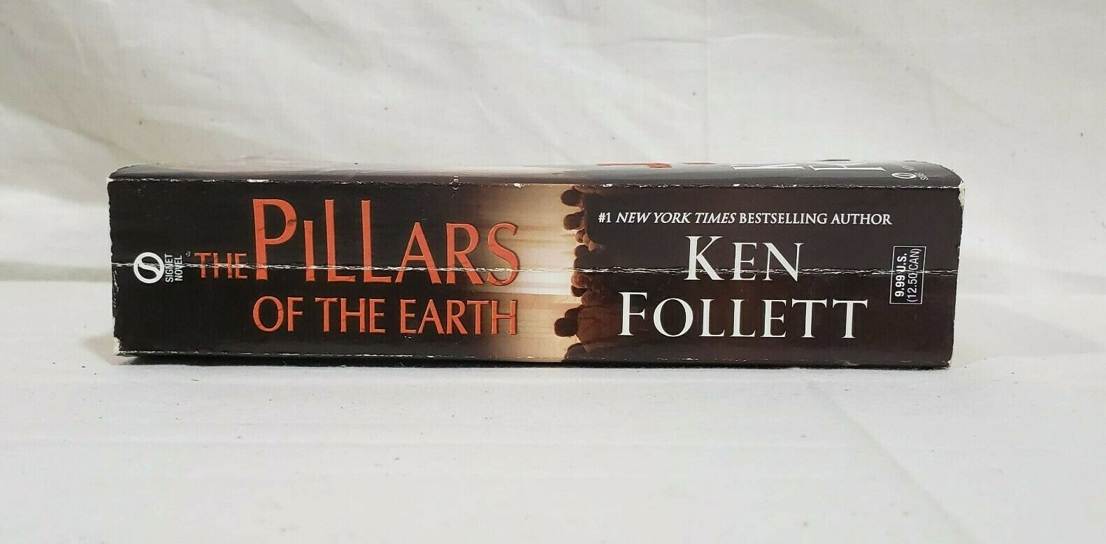 Kingsbridge Ser.: The Pillars of the Earth by Ken Follett 1st Signet Edition PB
