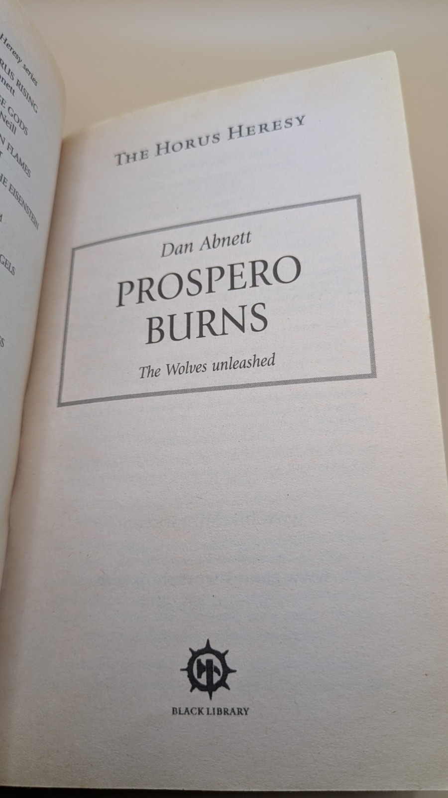 Prospero Burns – Dan Abnett – Horus Heresy – Warhammer 40K – First Printing OOP