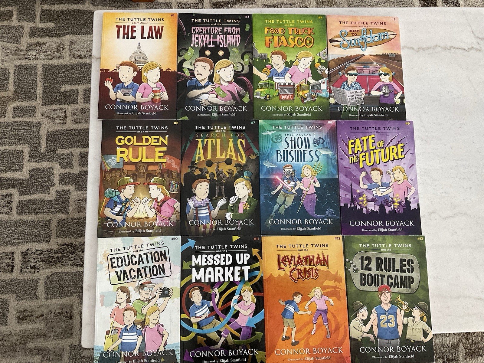 CONNOR BOYACK – 12 Softcover The Tuttle Twins 1-13 *(Missing #2)