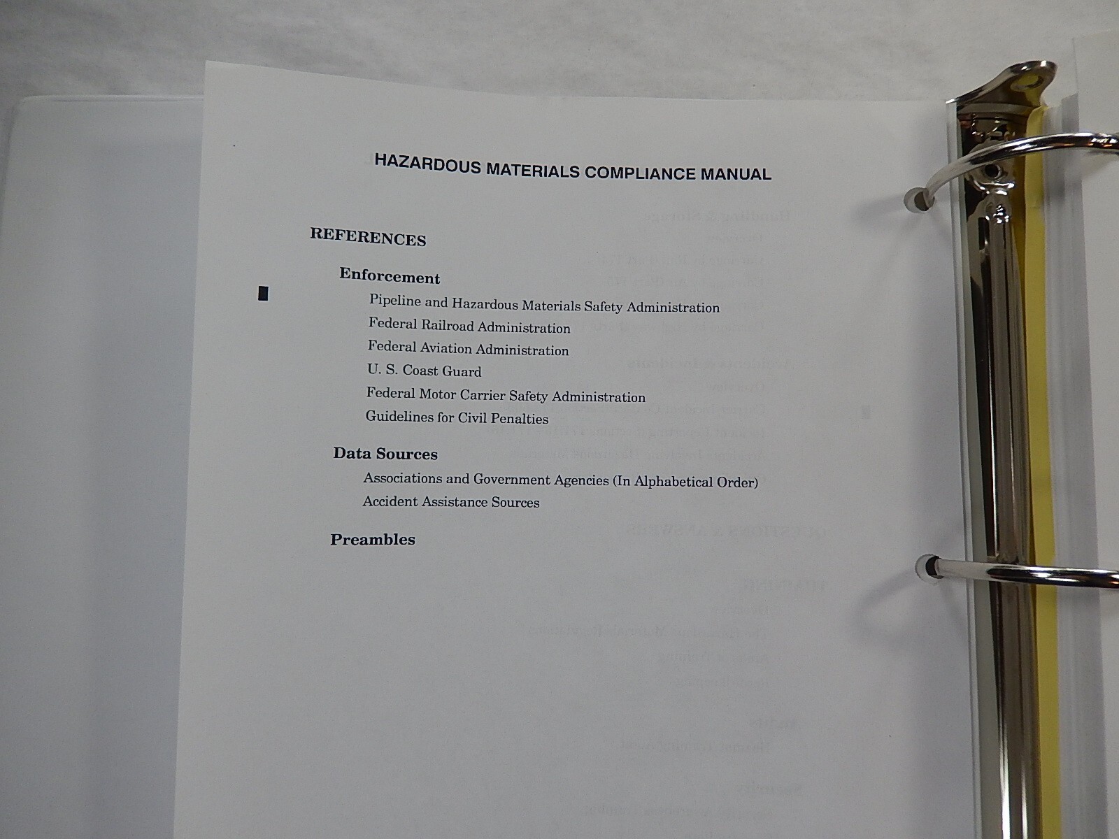 Hazardous Materials Compliance Manual by J.J. Keller & Associates, 2016, 138-M