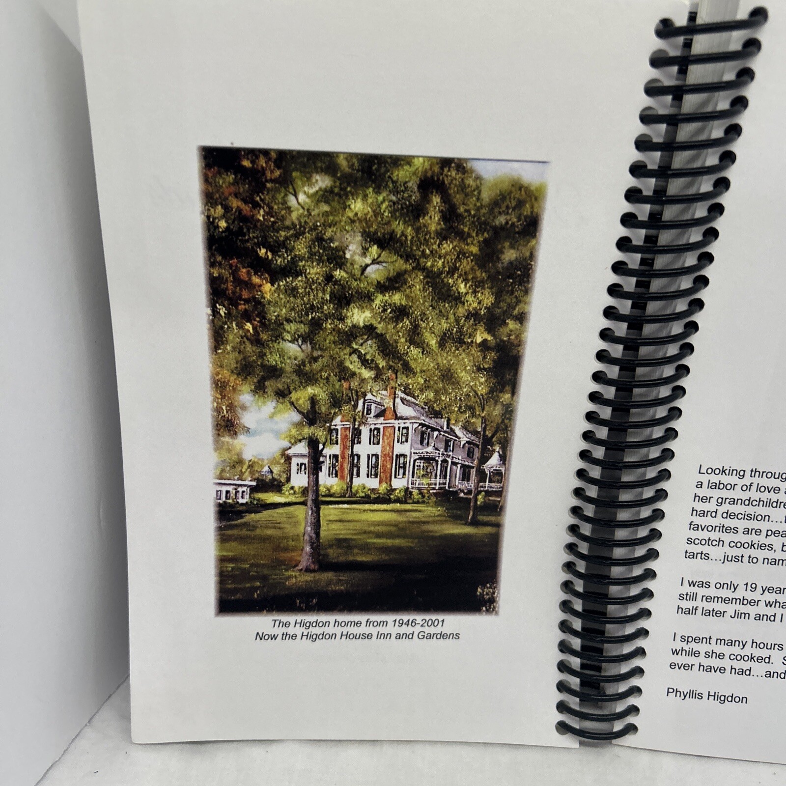 Miss Mary& Friends Cookbook: A Collection Of Southern And A Few Yankee Recipes