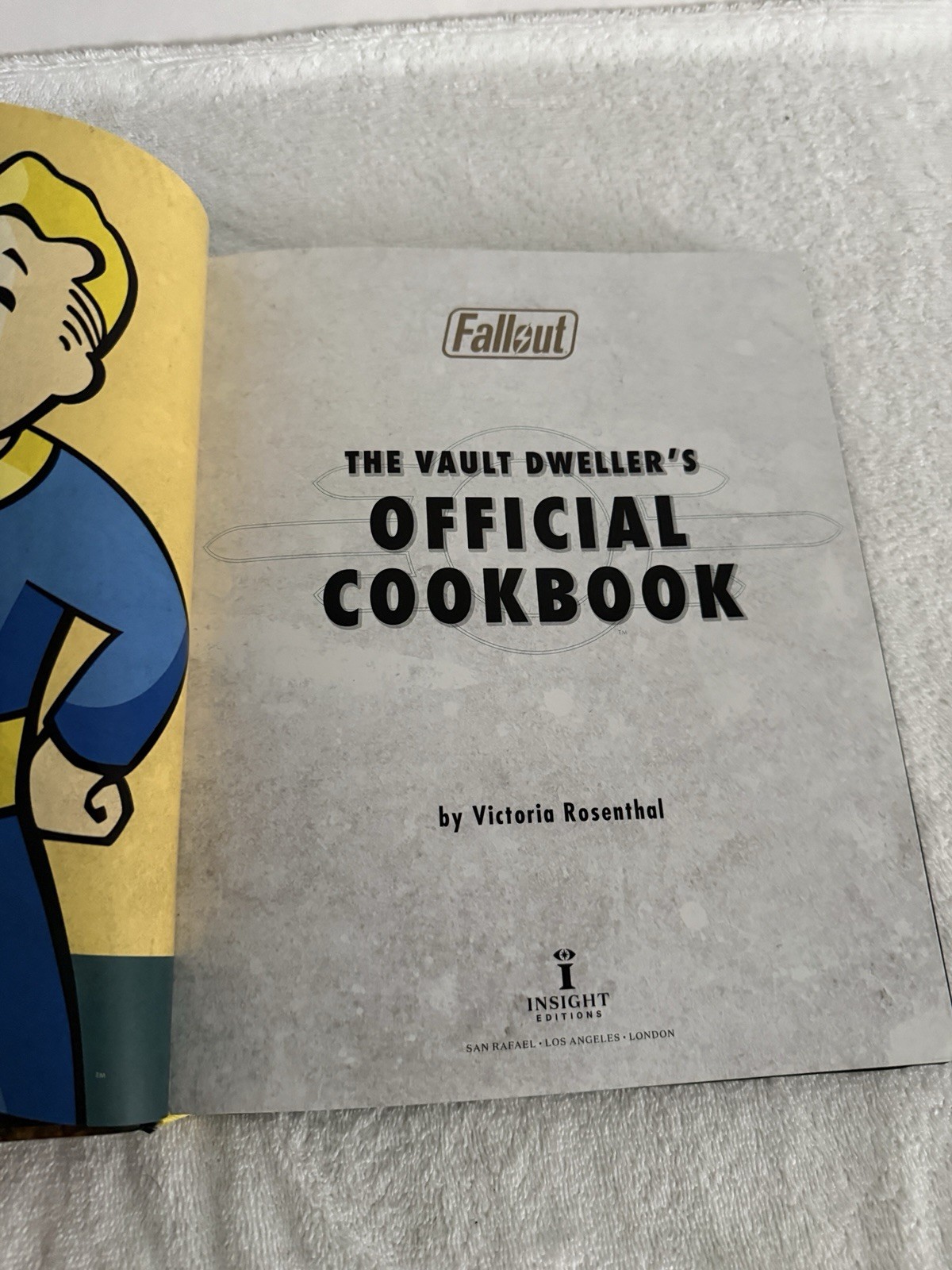 Fallout: the Vault Dweller’s Official Cookbook New Small Damage To Bottom Corner