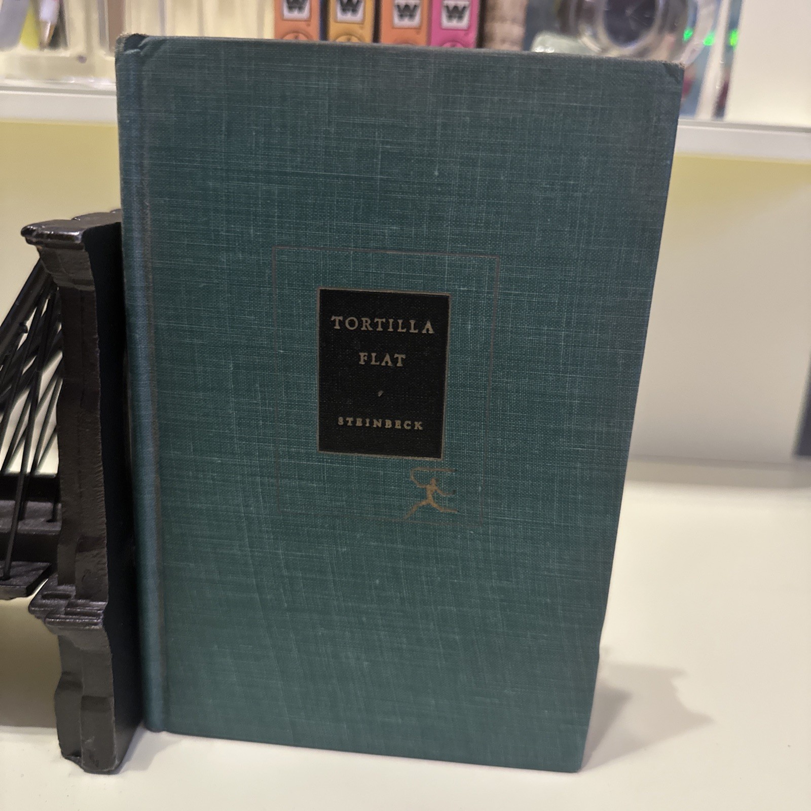 VINTAGE JOHN STEINBECK TORTILLA FLAT MODERN LIBRARY COLLECTIBLE DECOR BOOK S2