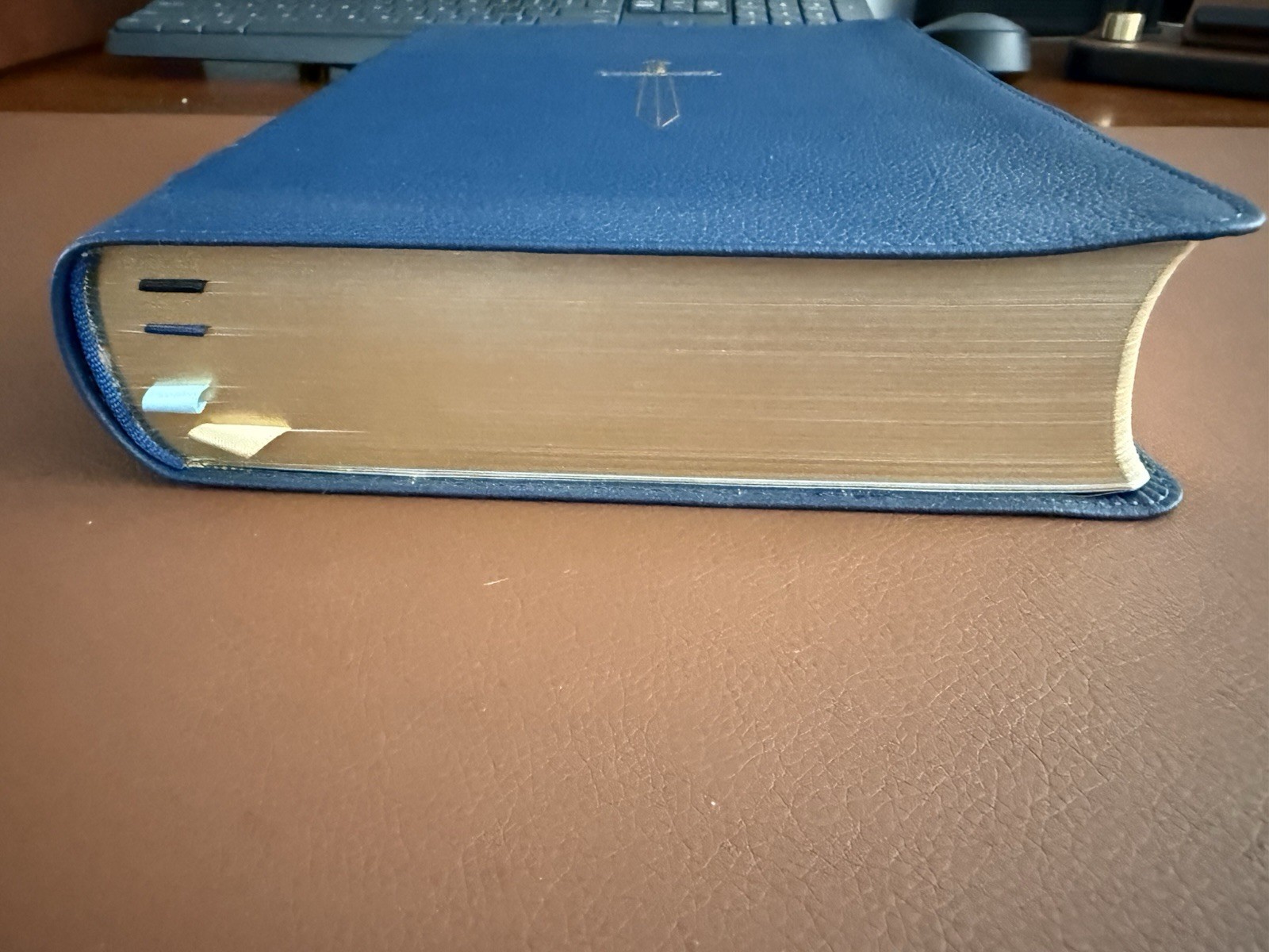 Legacy Standard Bible, MacArthur Study Bible – Paste-Down Cowhide. Blue Sword