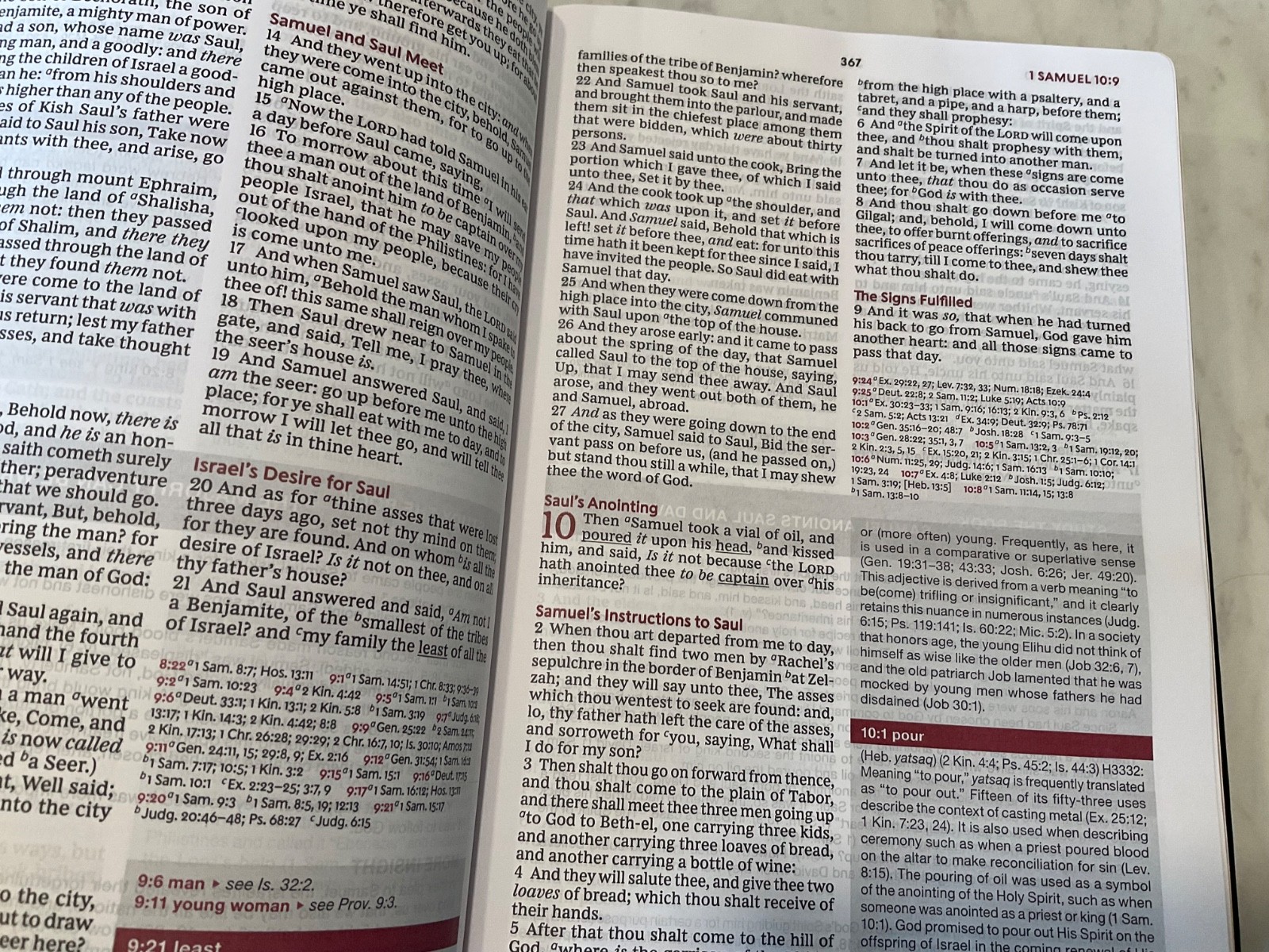 KJV Word Study Reference Bible 2023 Black Leather-Soft SEALED
