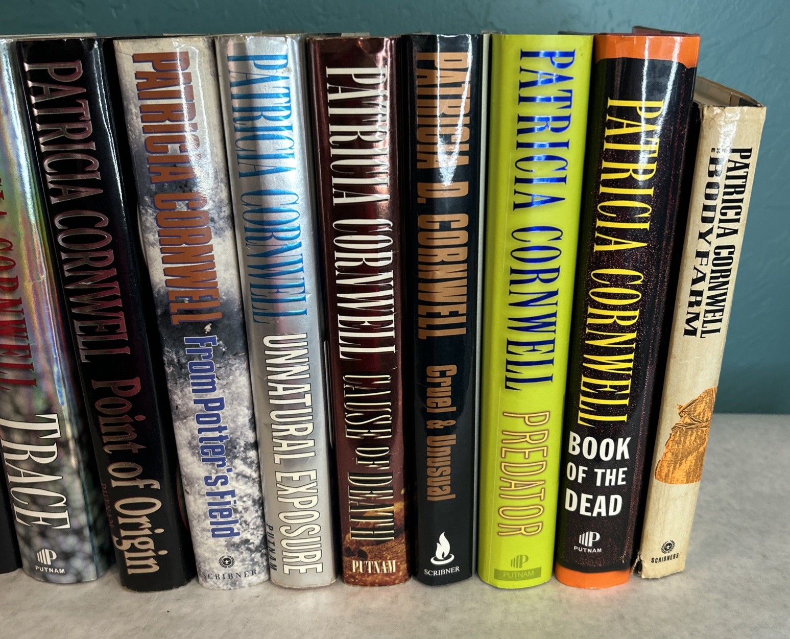 Kay Scarpetta Series Lot of 17 Hardcover By Patricia Cornwell – Excellent