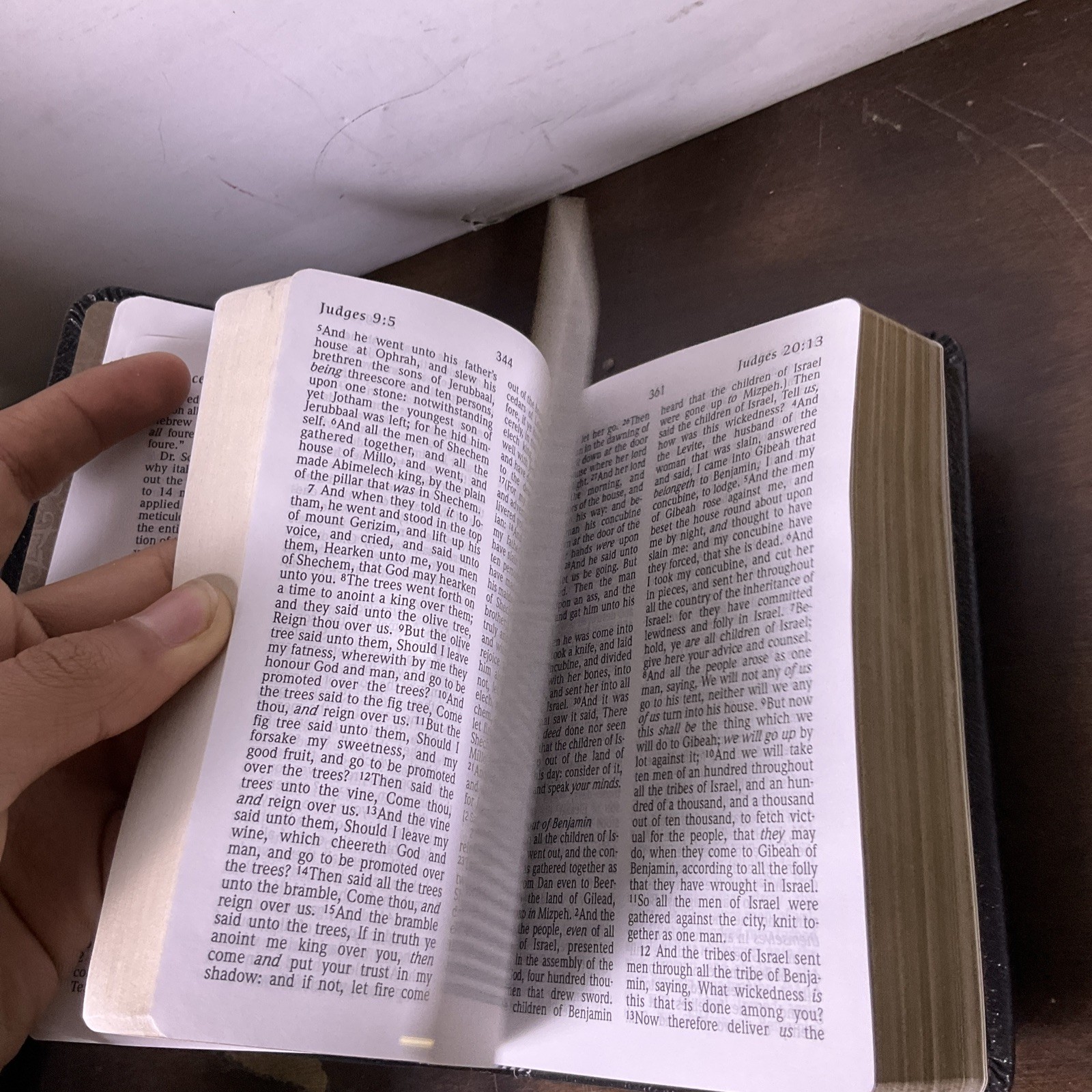 Holy Bible KJV Reference Edition Hendrickson Bibles
