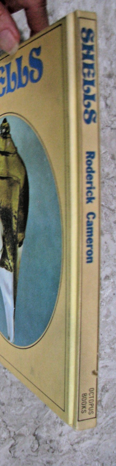Shells by Roderick Cameron, octopus Books, 1972, 143 Illustrations, HB