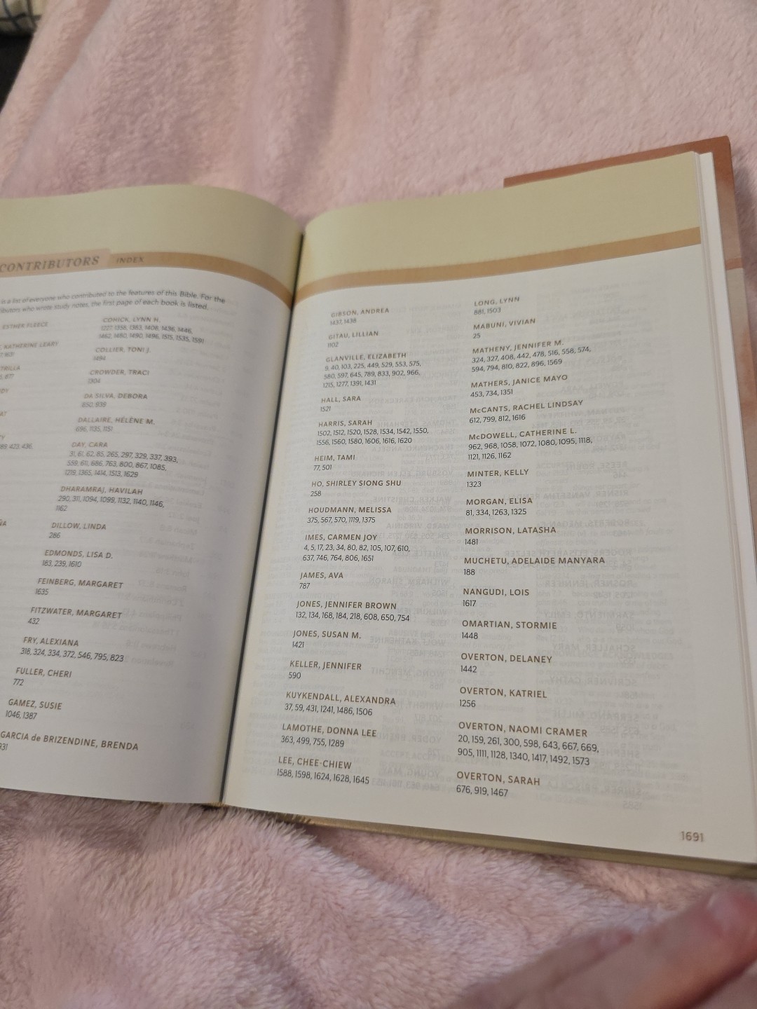 NLT Every Woman’s Bible Filament Enabled HCDJ Red Letter Edition Tyndale EUC
