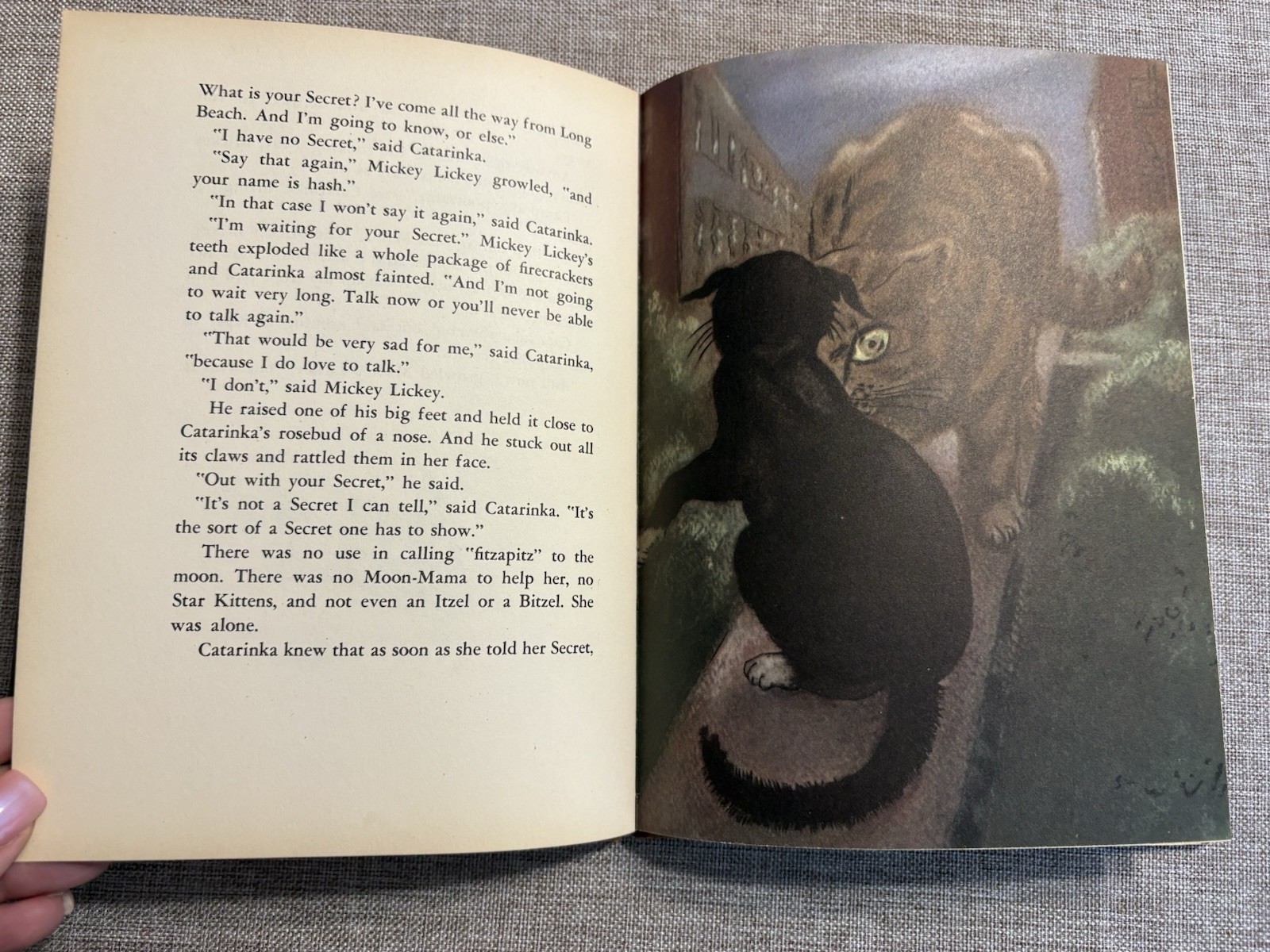 The Cat That Jumped Out of the Story Ben Hecht 1947 HC/DJ Children Book 1st Ed.