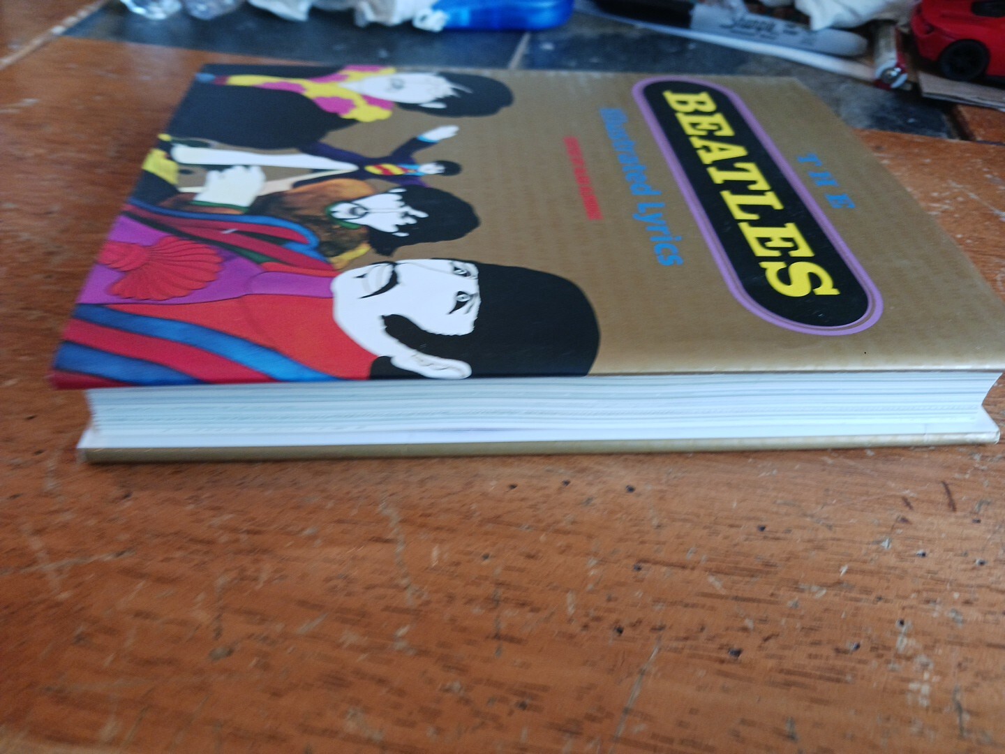BEATLES – ILLUSTRATED LYRICS -267 PAGES -HARDCOVER HCDJ BOOK , 1991 ,THE BEATLES