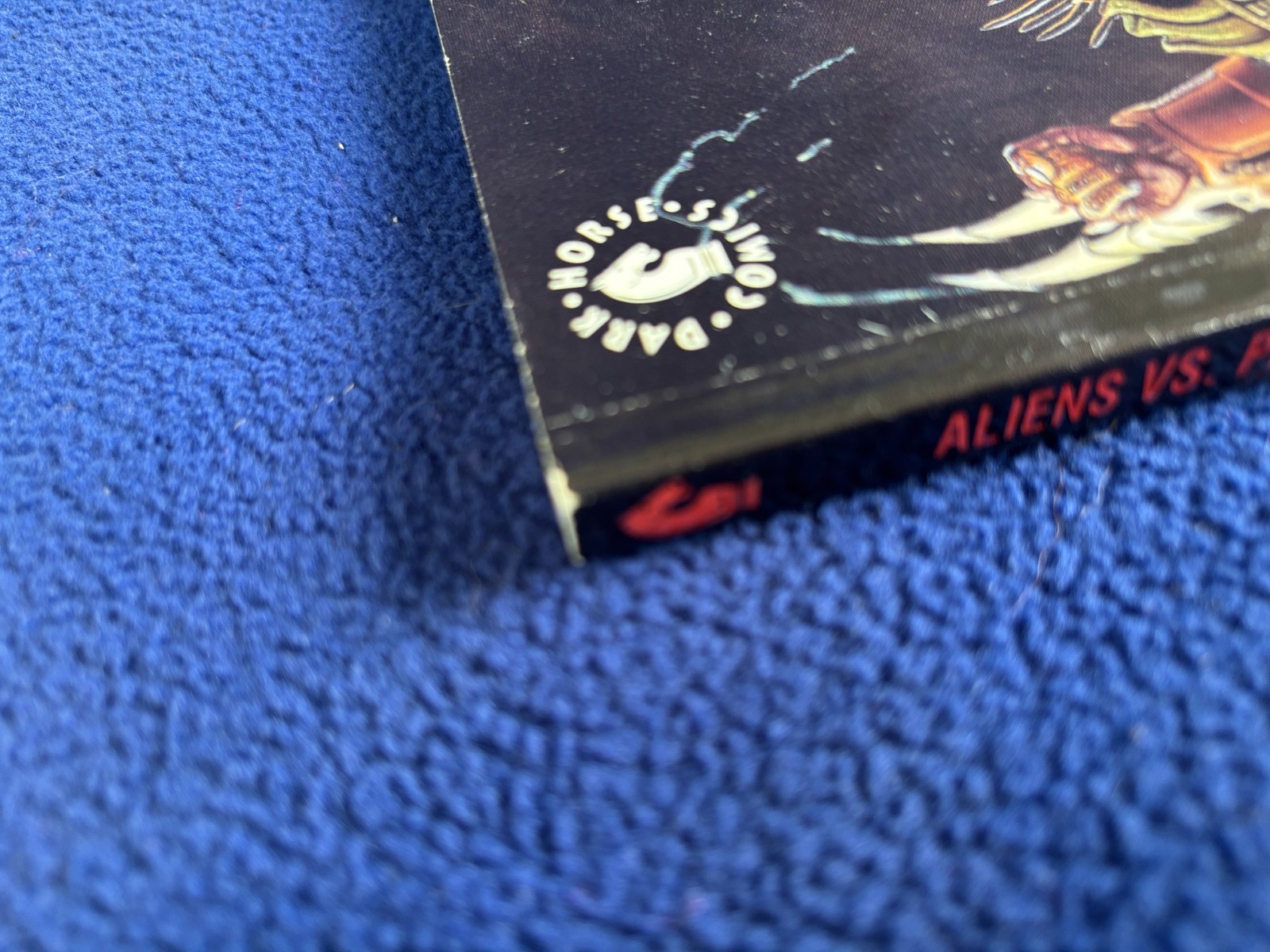 DARK HORSE comic book ALIENS VS. PREDATOR second printing NEAR MINT