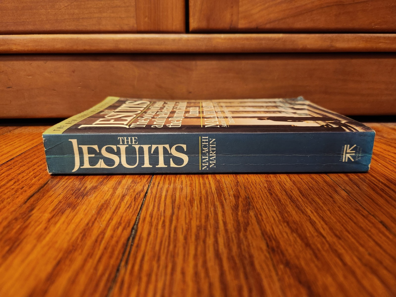 The JESUITS ~ Society Of Jesus and the Betrayal of the Church By MALACHI MARTIN