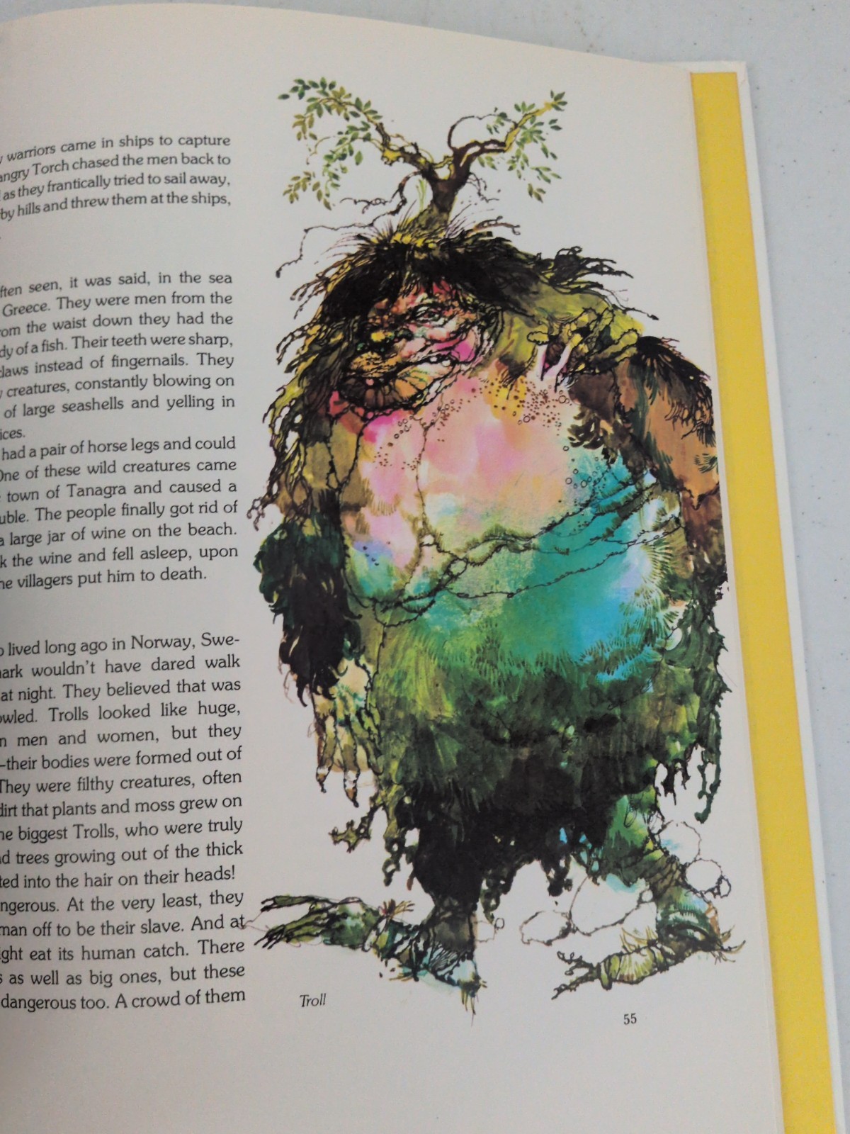 Encyclopedia of Legendary Creatures by Tom McGowen Illus. Victor G. Ambrus. Lib