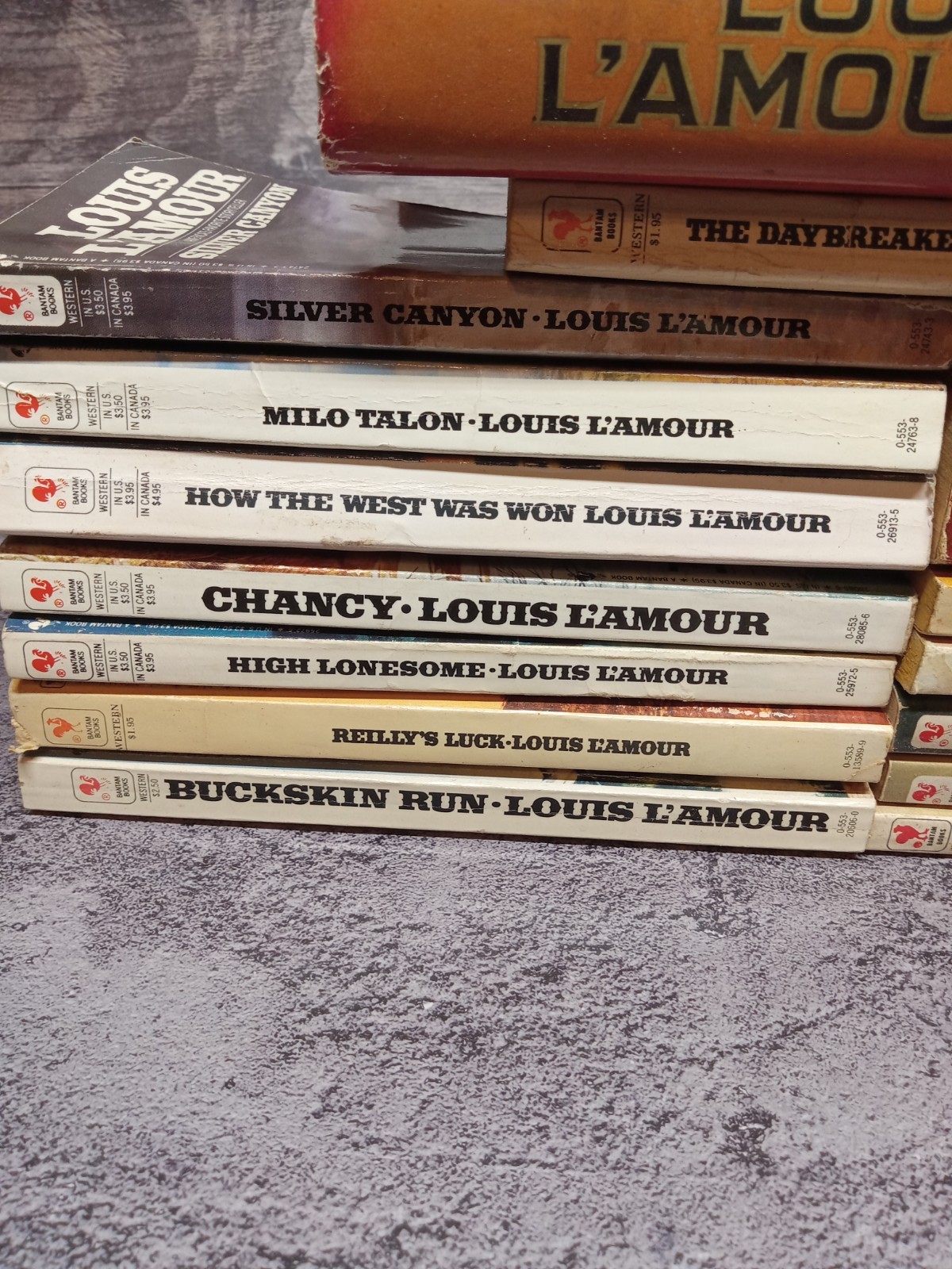 Lot of 15 And 1 Hardcover – Louis L’Amour – Mass paperbacks