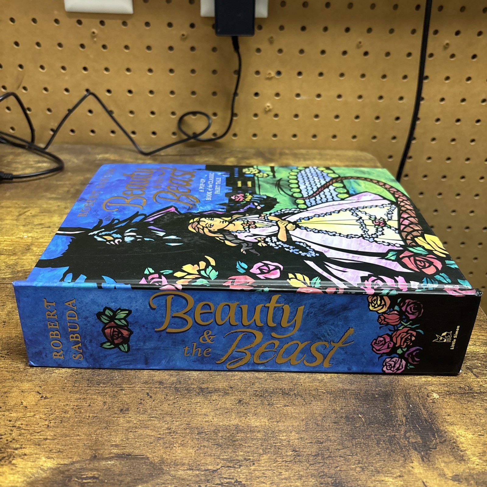 Beauty and the Beast : A Pop-Up Book of the Classic Fairy Tale by Robert Sabuda