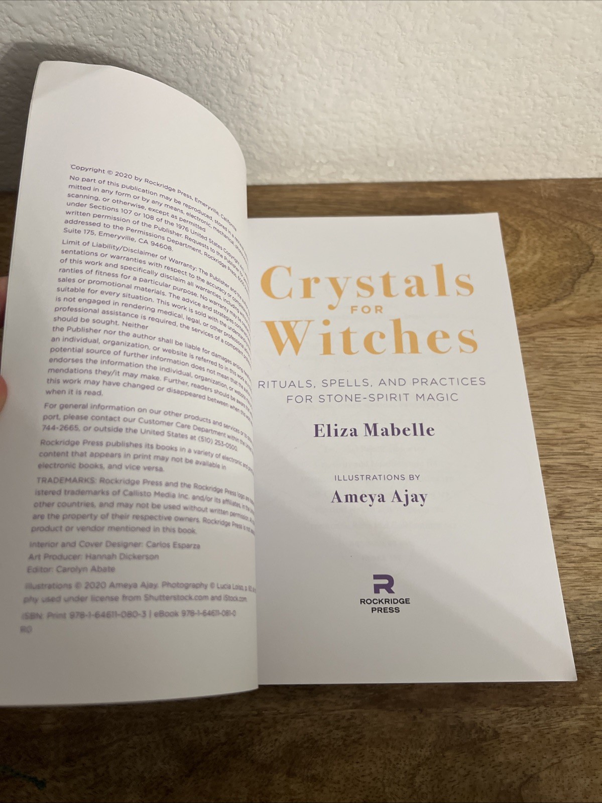 Crystals for Witches By Eliza Mabelle Softcover Book Rockridge Press