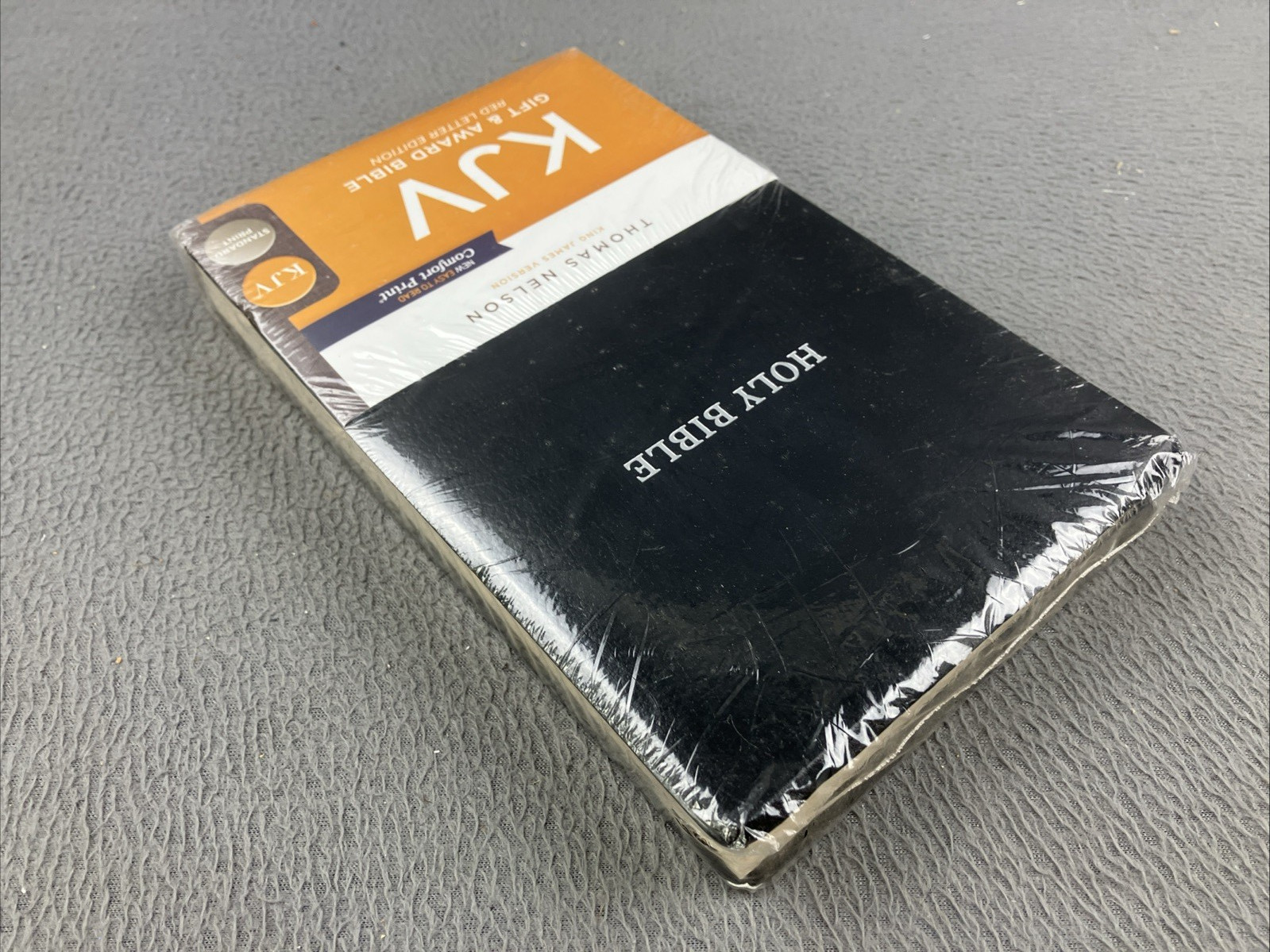 KJV, Gift and Award Bible, Leather-Look, Black, Red Letter, Comfort Print: Holy