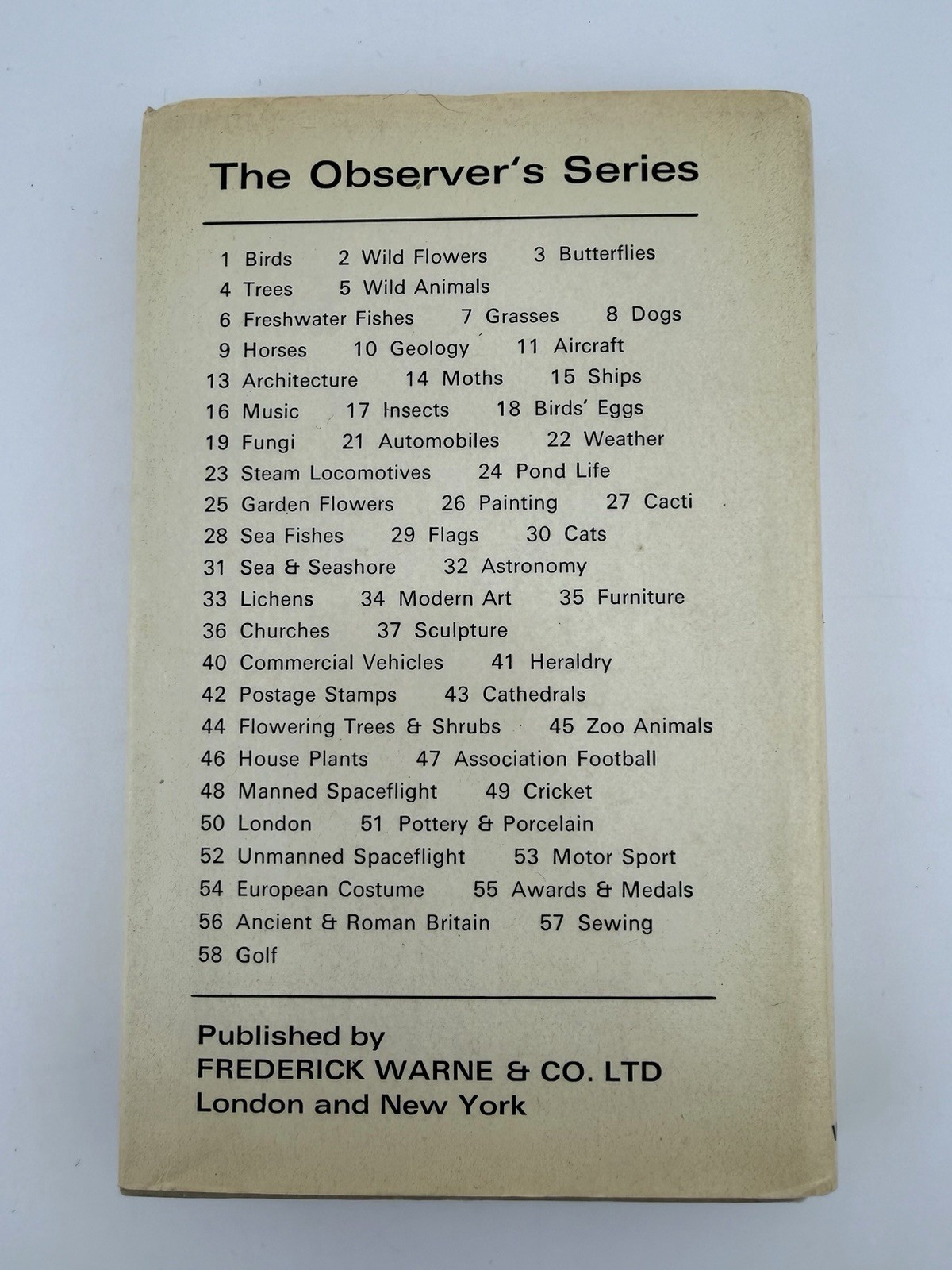 The Observer’s Book of European Costume – Geoffrey Squire & Pauline Baynes 1975