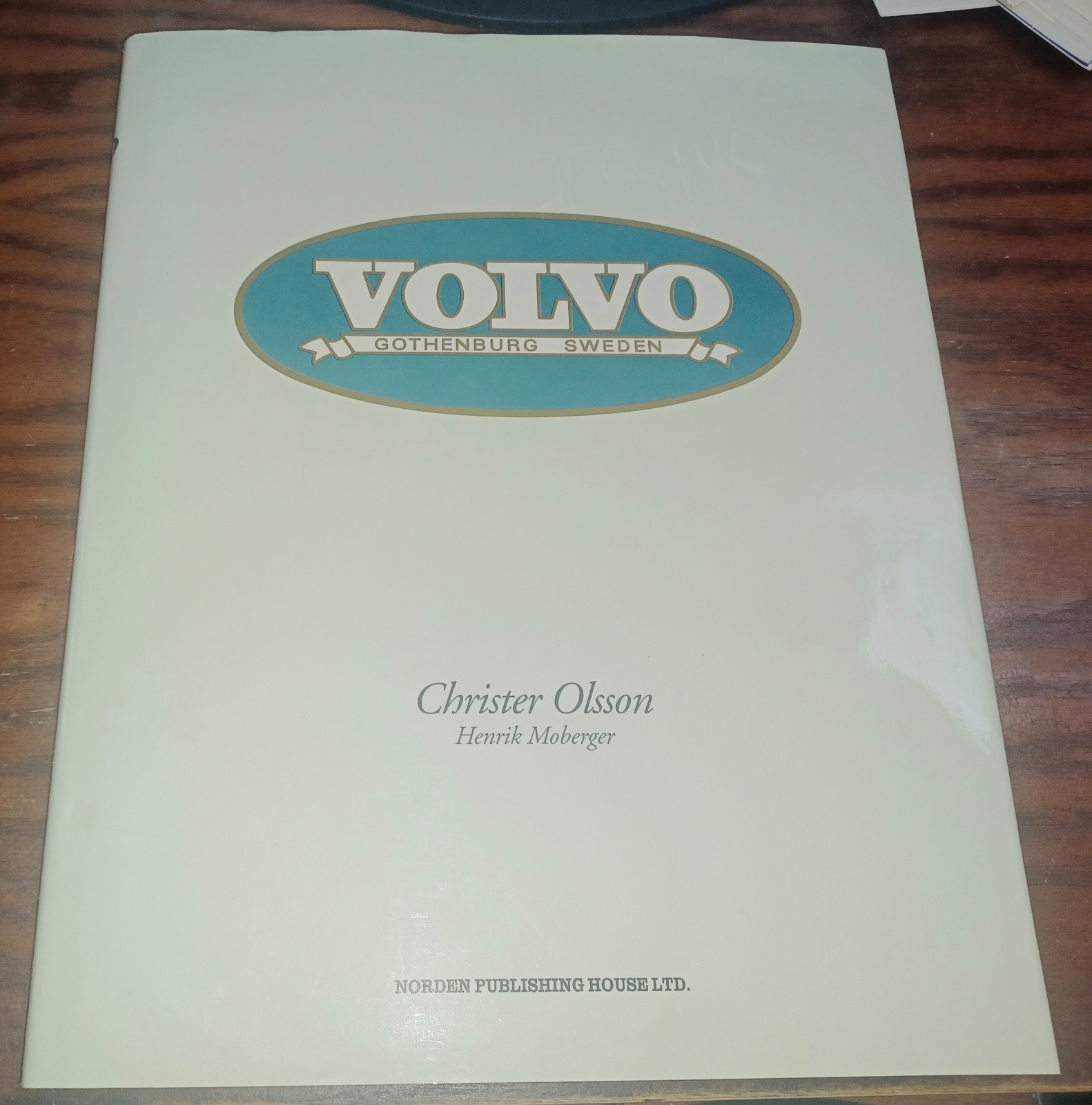 Christer Olsson / Volvo Gothenburg Sweden / ENGLISH LANGUAGE FOLIO HBDJ ILL