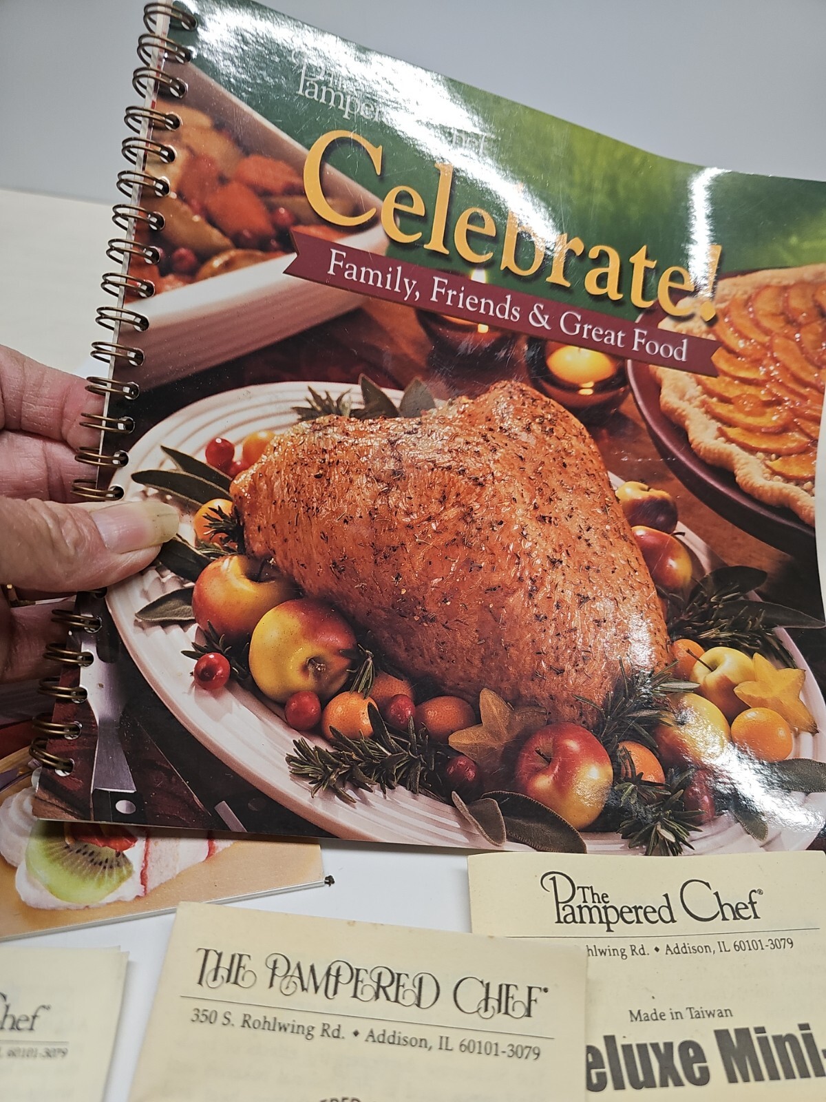 The Pampered Chef Lot Cookbook Celebrate Family Friends, Seasons Best 4 pamplets