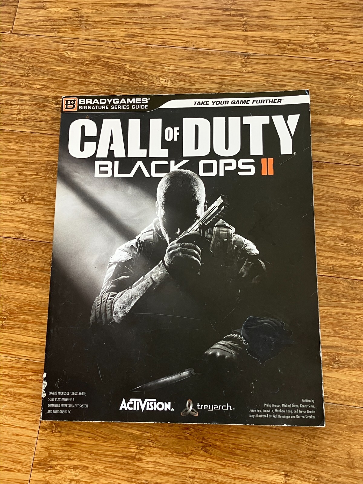 BradyGames & Prima Lot 6 Game Guides Mass Effect 2, Black Ops, Assassins Creed