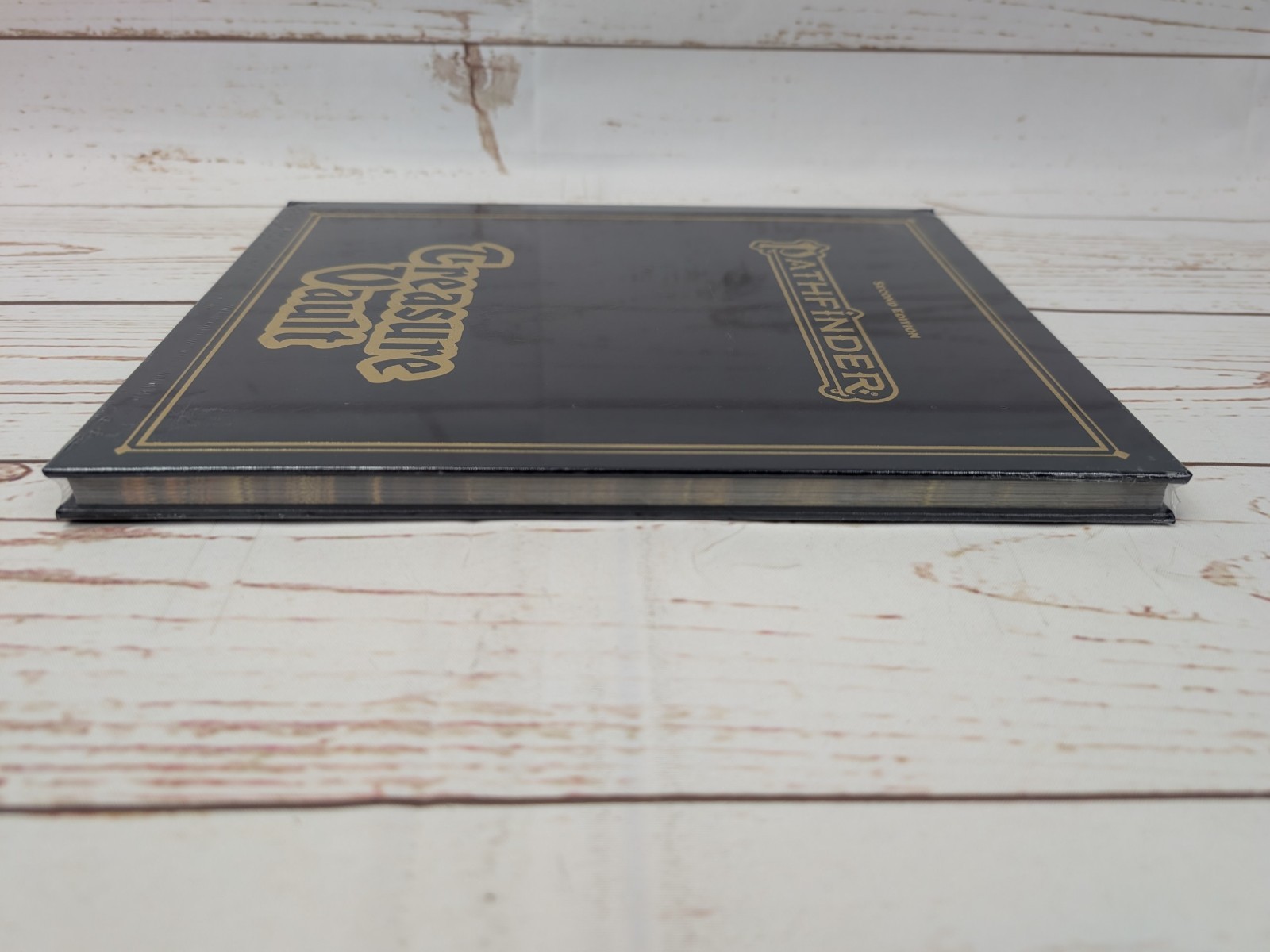 Pathfinder Treasure Vault 2nd Edition Leatherbound NIS Remaster Special Edition