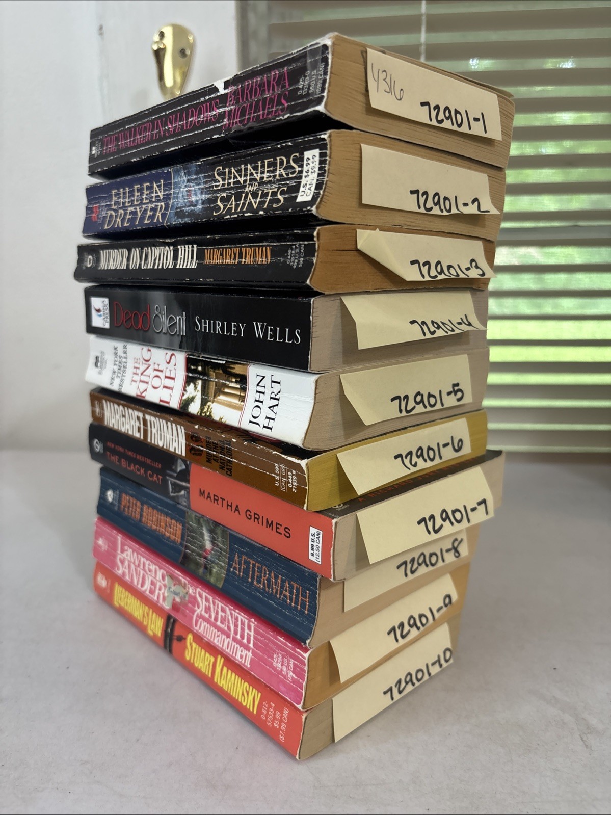 Lot of 10 – Mystery and Thrillers – Mixed Authors – FREE SHIPPING