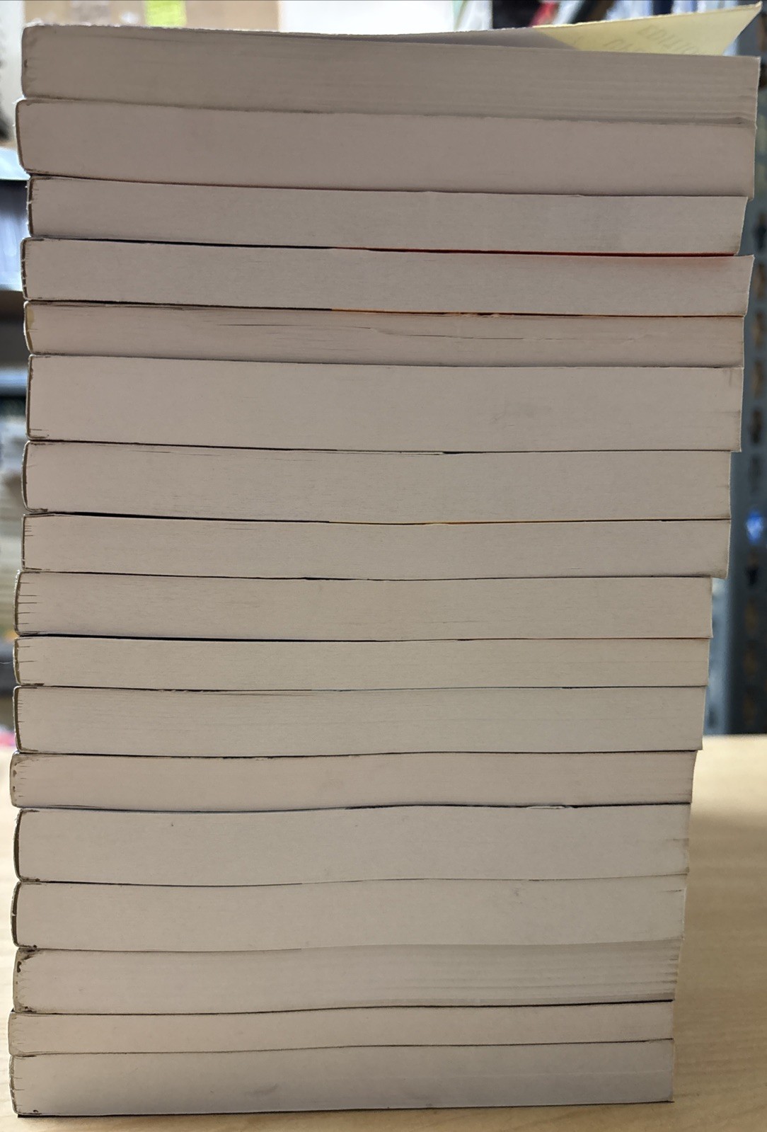 Lot 17 New Cambridge Shakespeare NCS Book Set Venice Othello Sonnets Midsummer